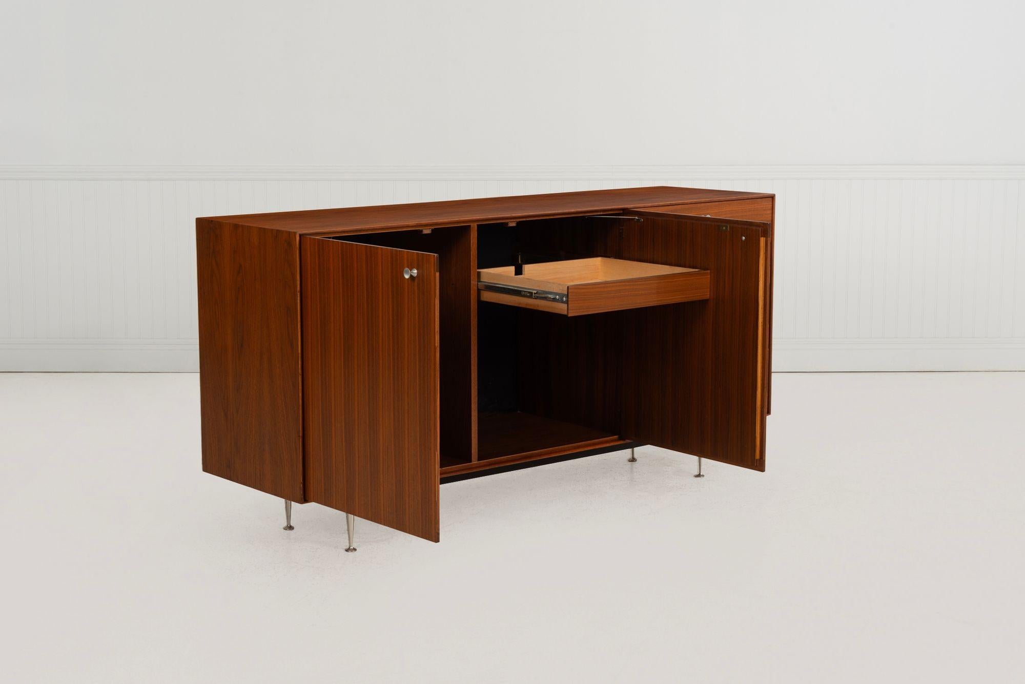 George Nelson for Herman Miller Thin Edge Credenza, Model 5724, 1957 In Good Condition For Sale In Chicago, IL