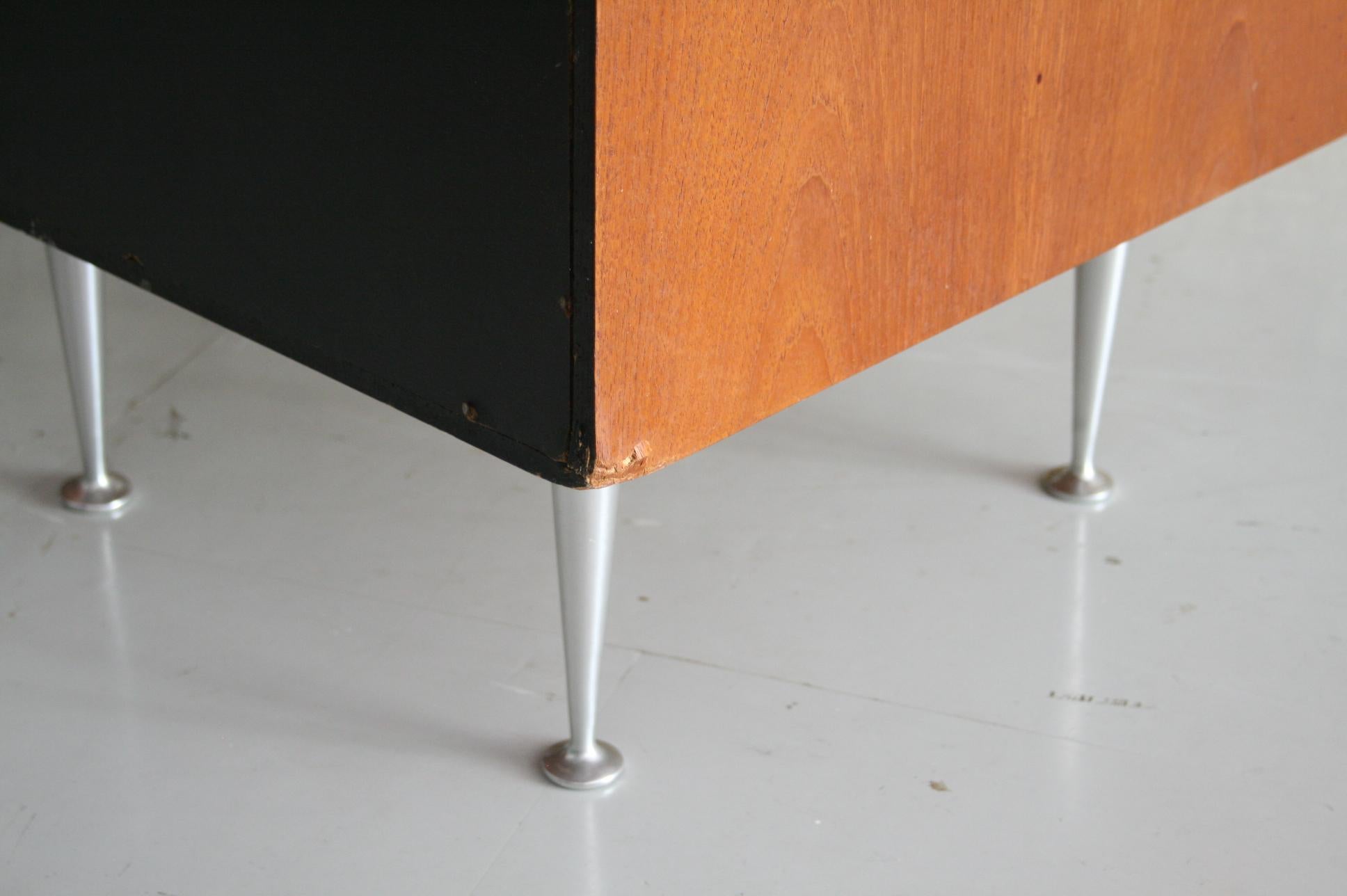 George Nelson for Herman Miller 'Thin Edge' Night Stands / Bedside Tables 'Teak' 3