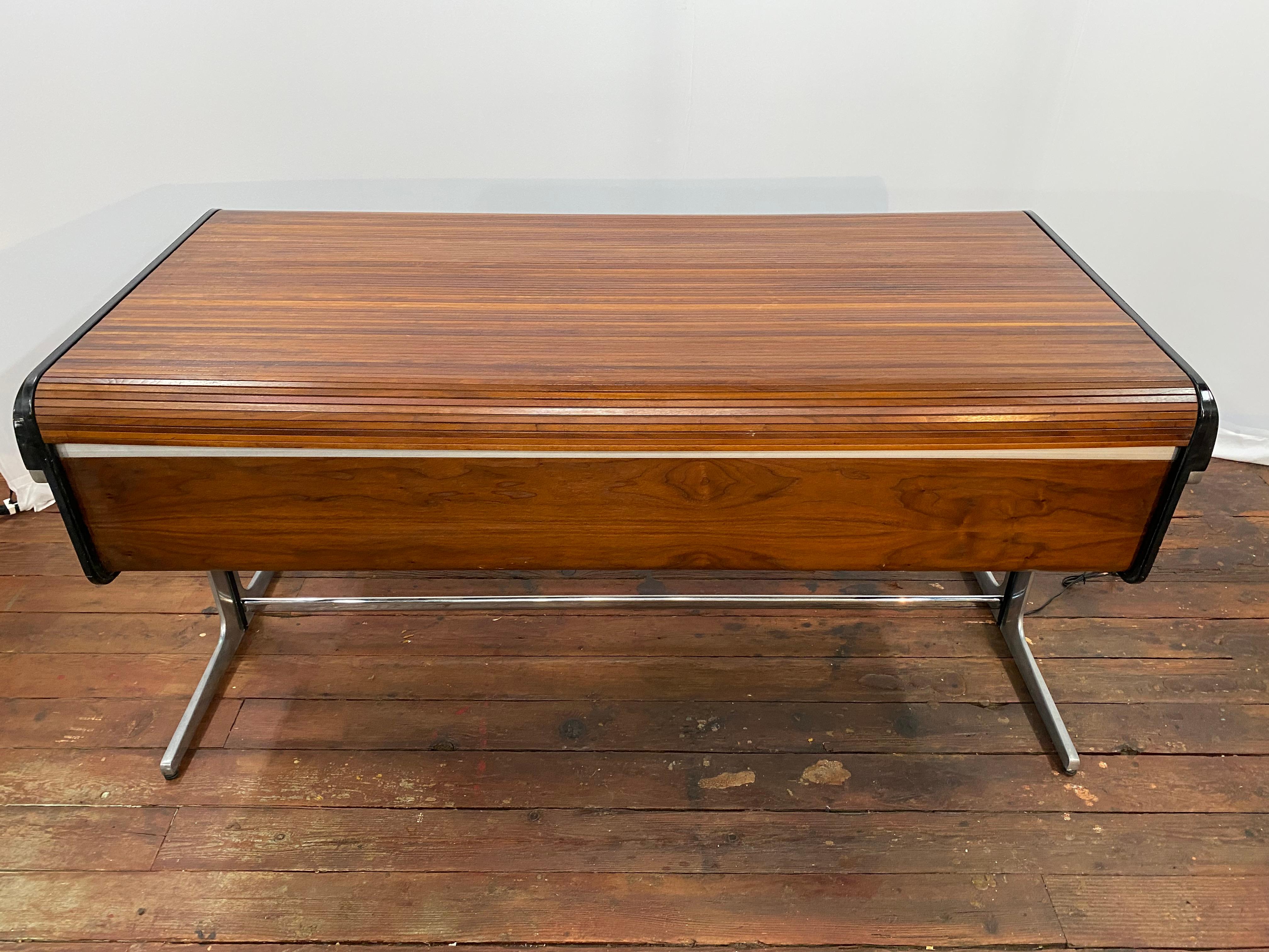 George Nelson for Herman Miller Walnut Action Office Desk Acero en venta