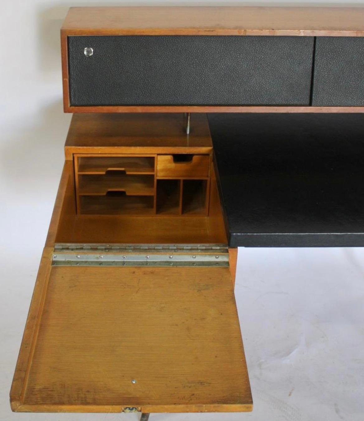 george nelson desk model 4658