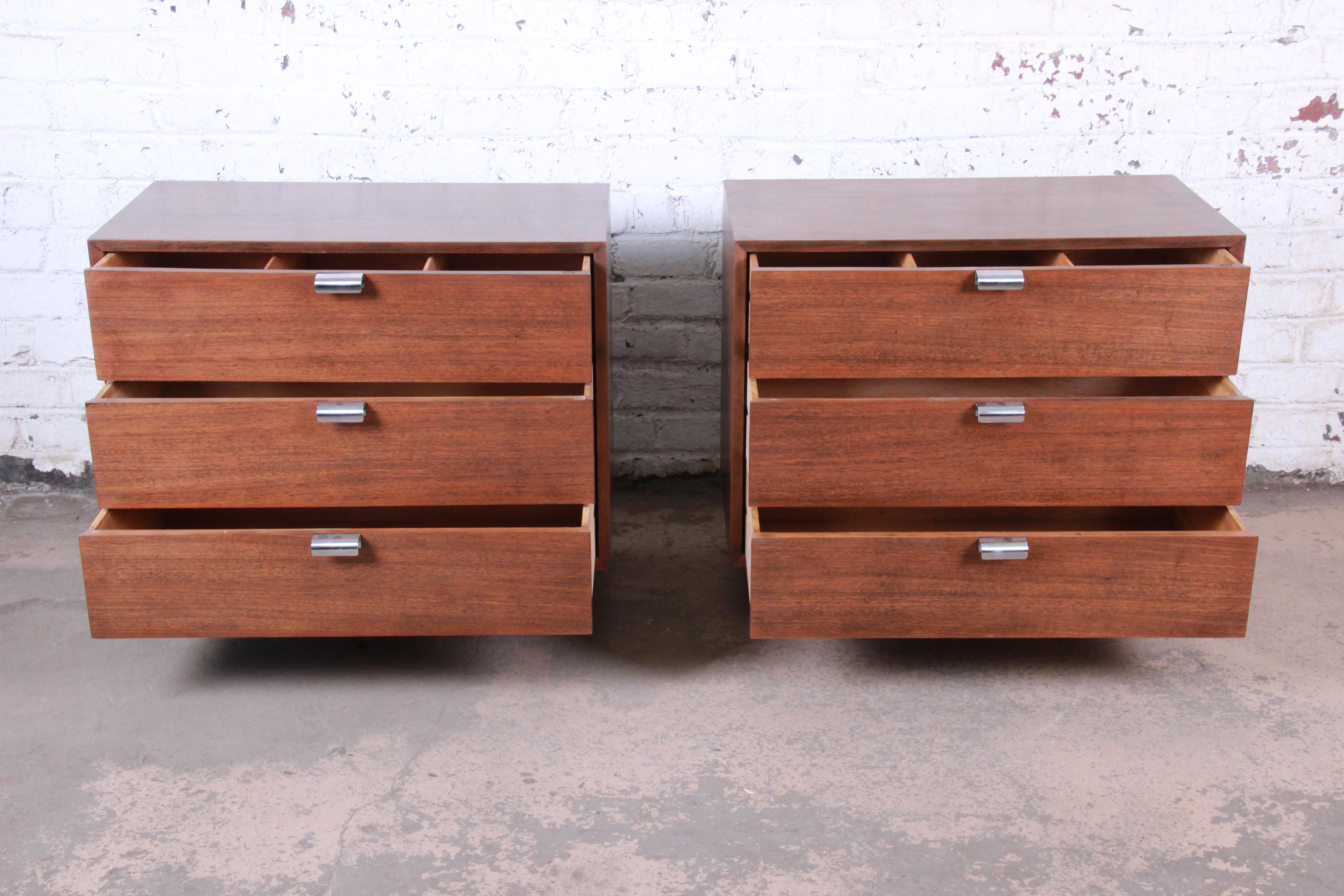 George Nelson for Herman Miller Walnut Bachelor Chests or Nightstands, Pair In Good Condition In South Bend, IN
