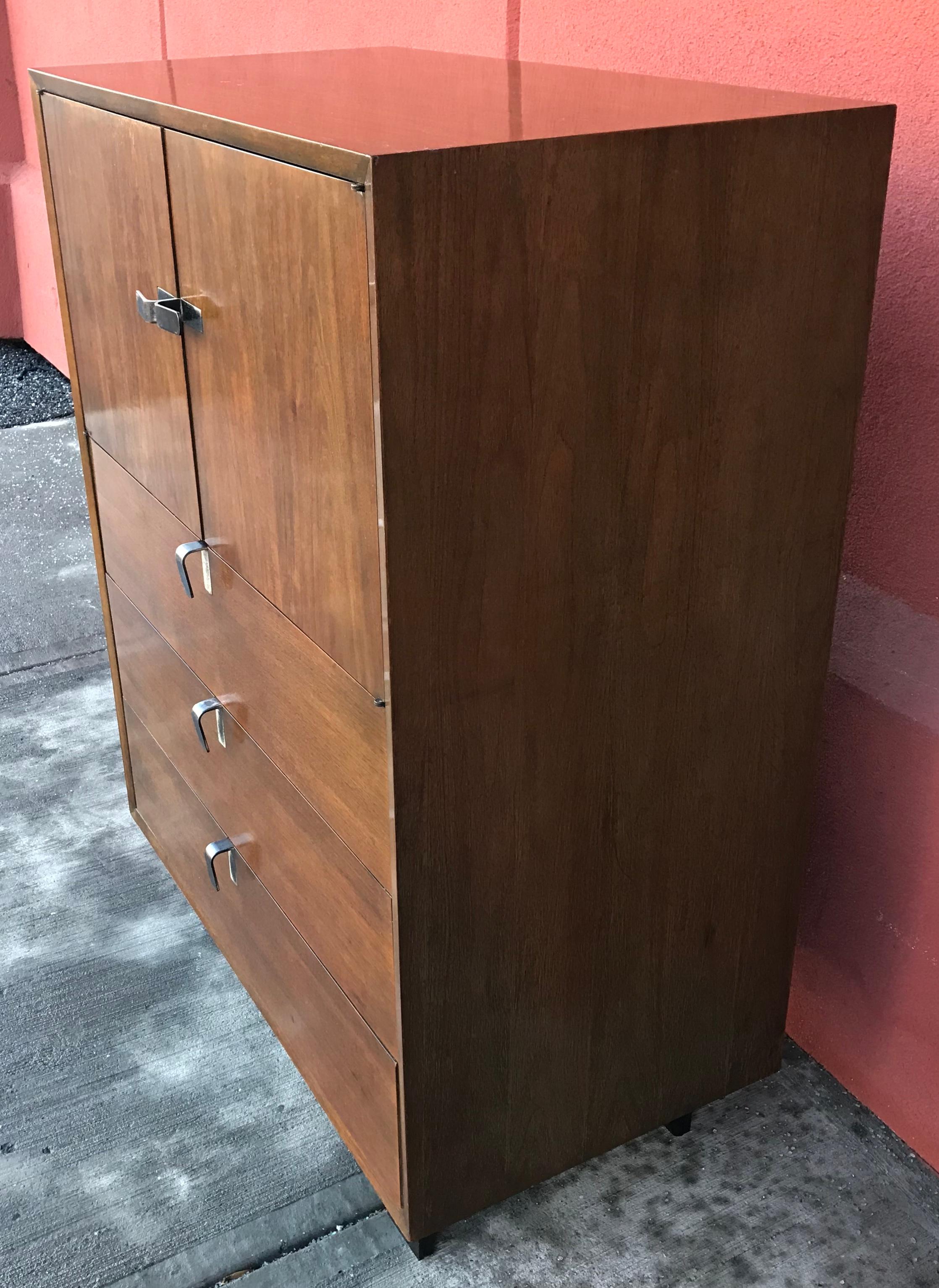 American Mid Century George Nelson Dresser for Herman Miller, Walnut, Silver Pulls, Rare