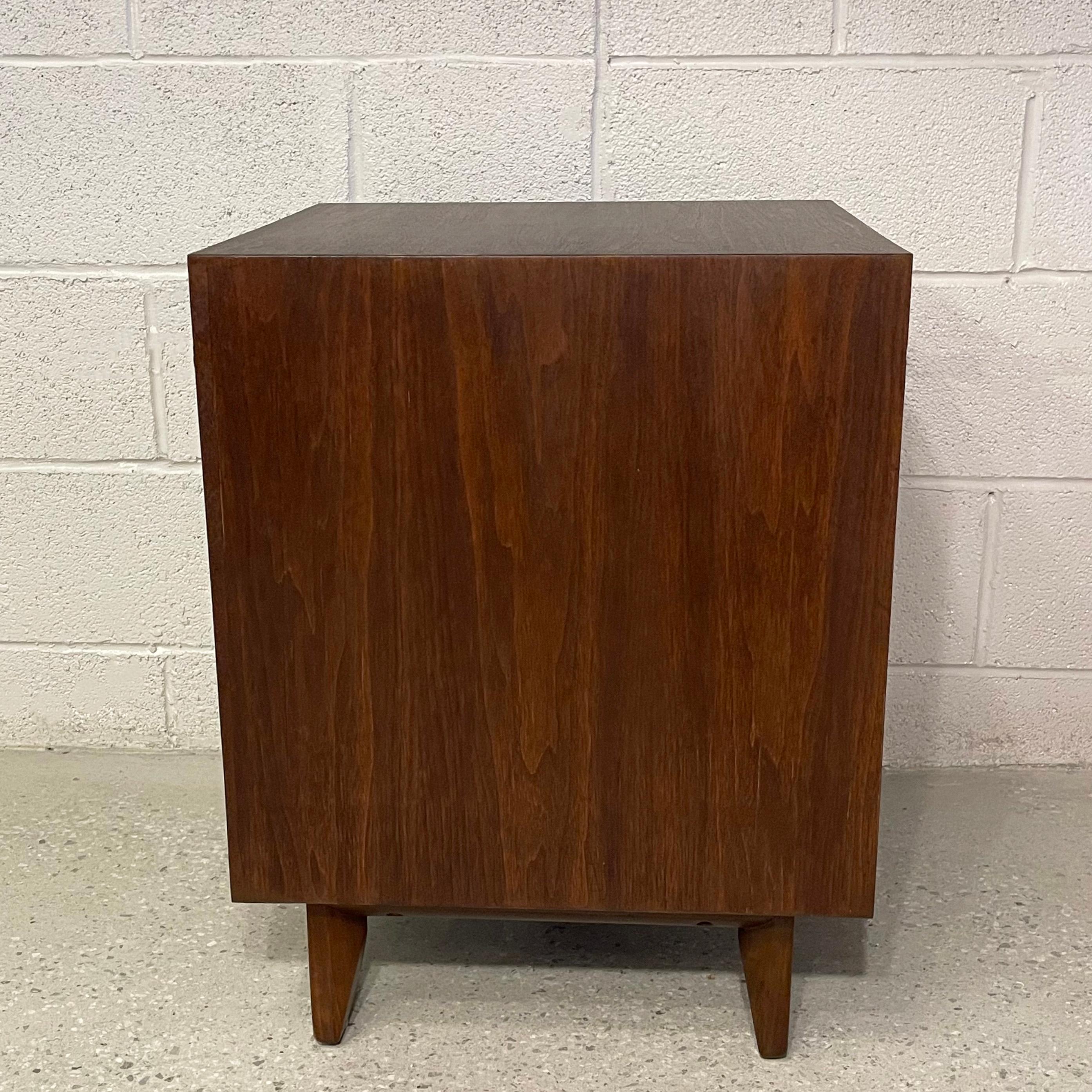 George Nelson For Herman Miller Walnut Nighstand End Table 1