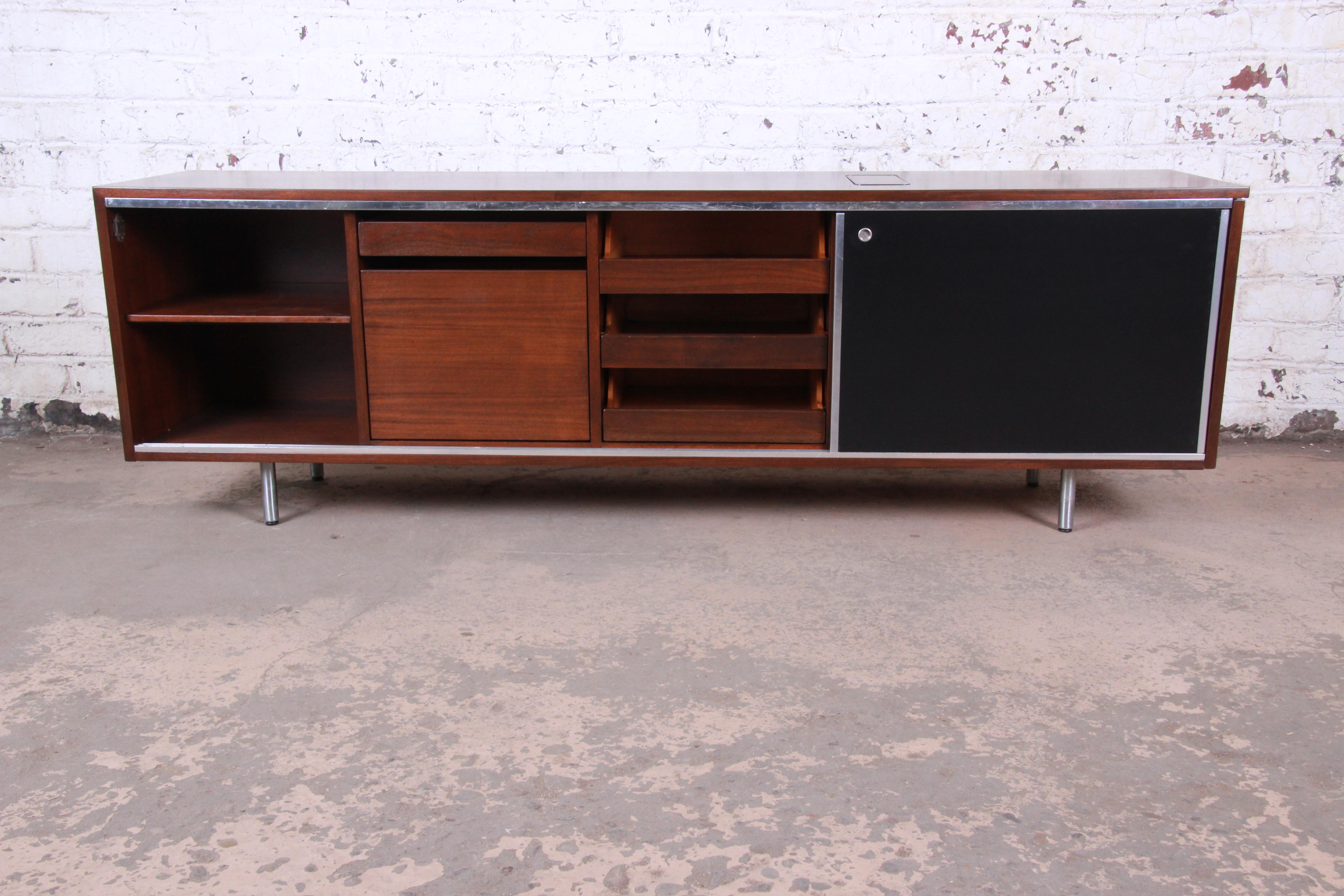 George Nelson for Herman Miller Walnut Sideboard Credenza, Newly Restored 2