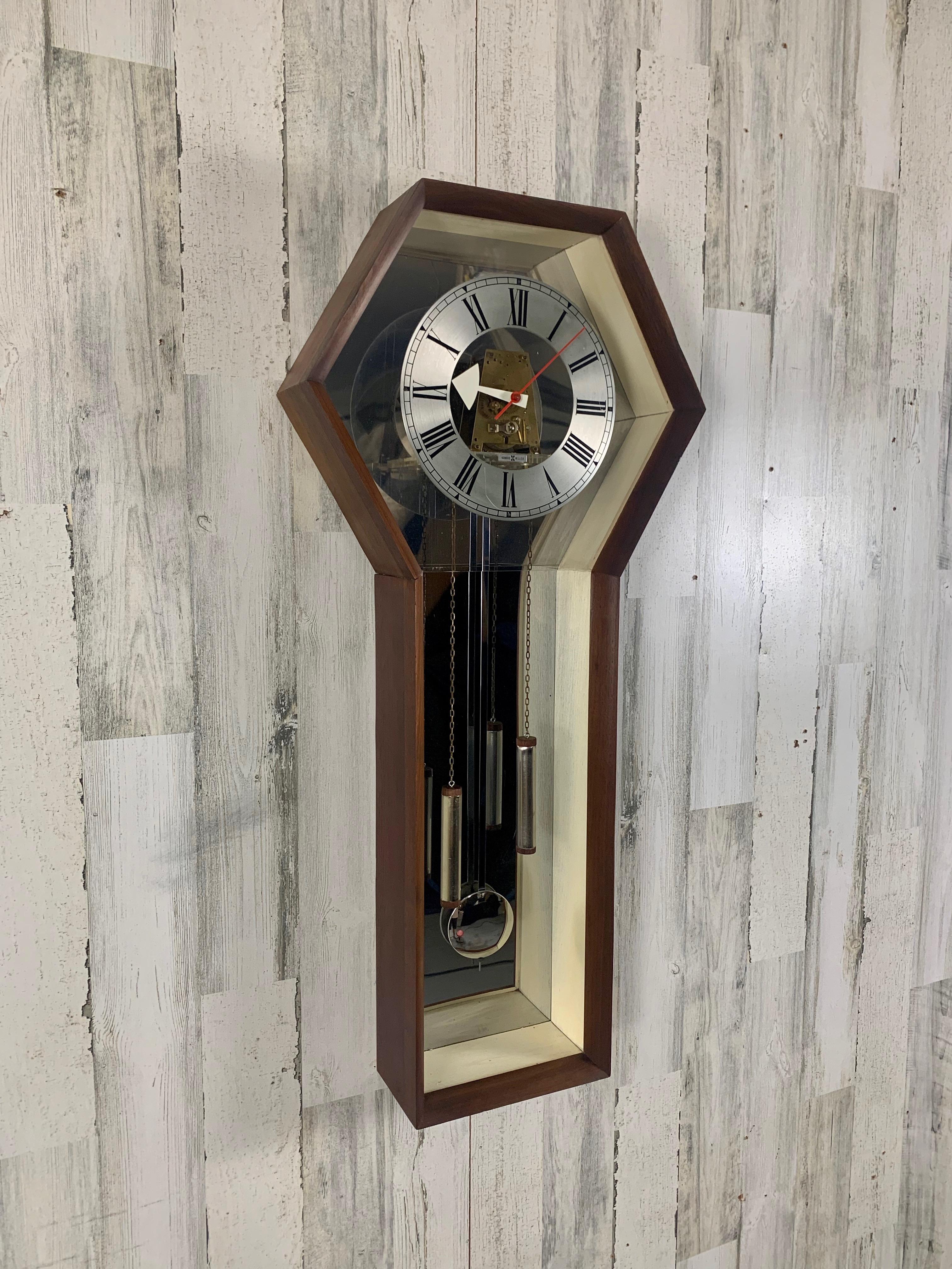 George Nelson For Howard Miller Floating Movement Wall Clock In Good Condition In Denton, TX