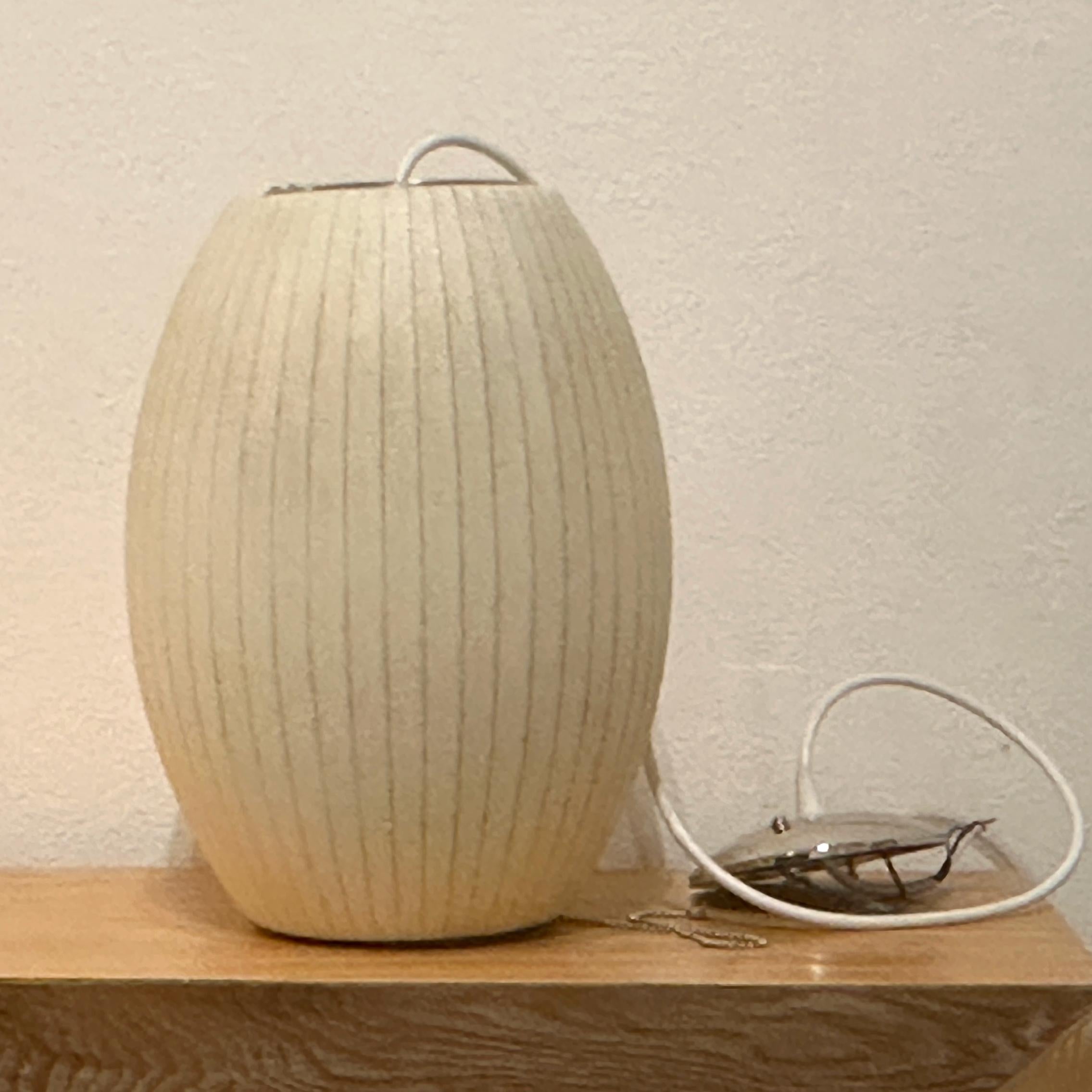 XX secolo George Nelson for Howard Miller Small Cigar Bubble Lamp, ca 1950s in vendita