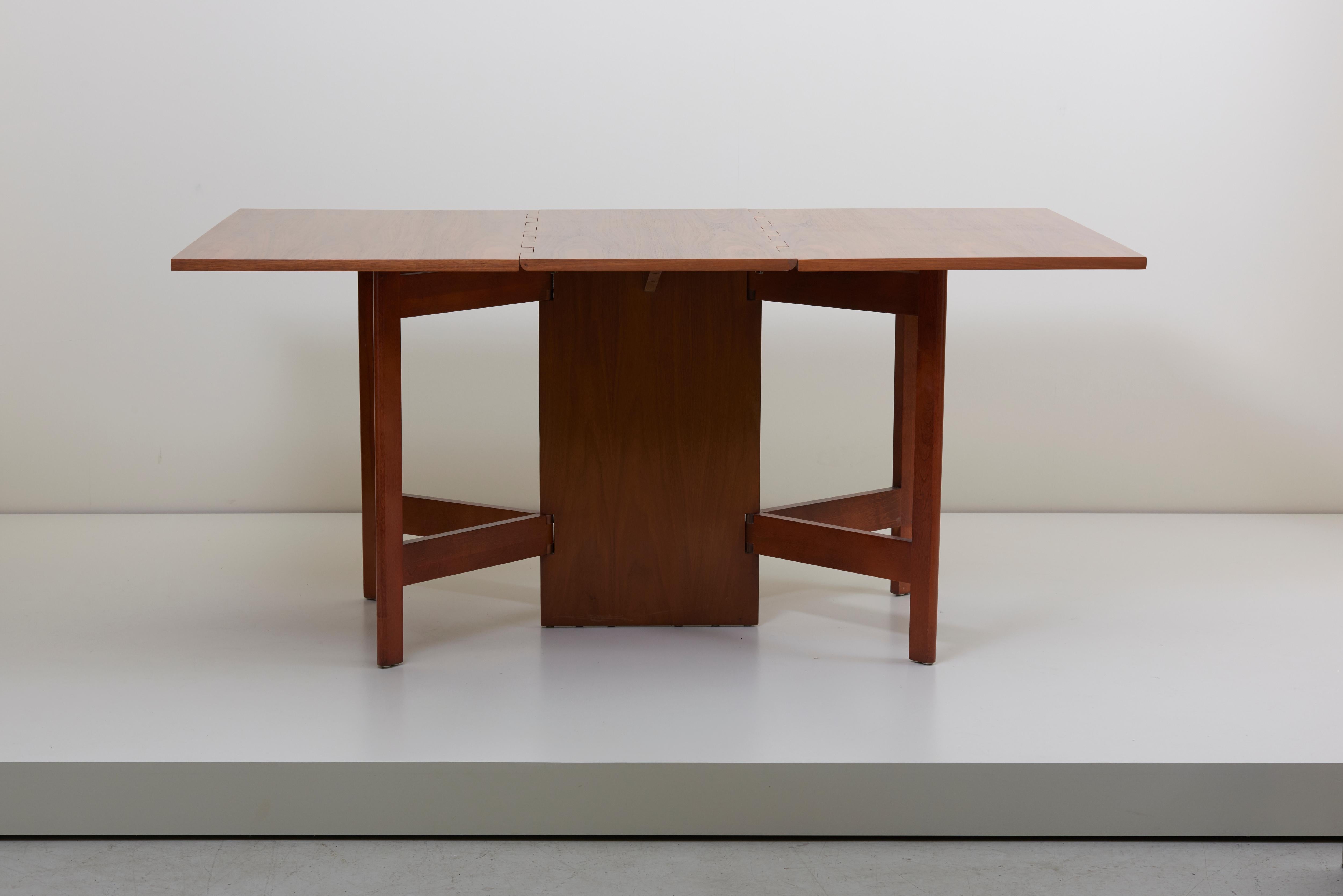 Mid-Century Modern George Nelson Gate-Leg Dining Table Model 4656 by Herman Miller in Walnut