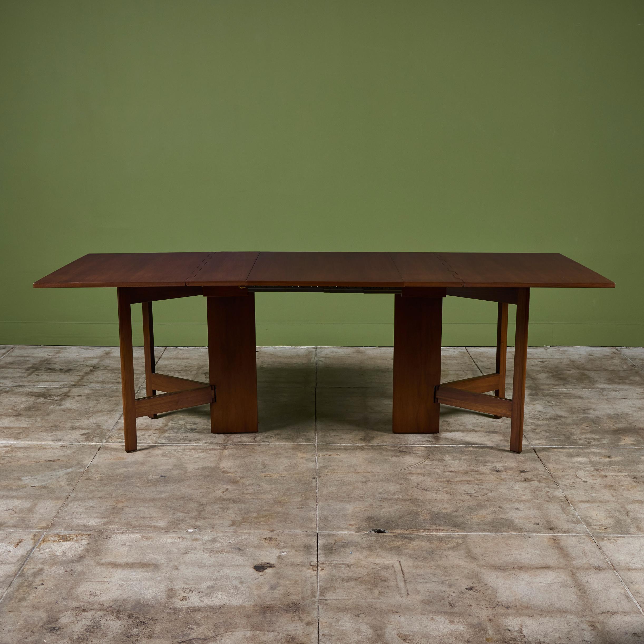 George Nelson Gateleg Drop Leaf Dining Table for Herman Miller In Good Condition For Sale In Los Angeles, CA