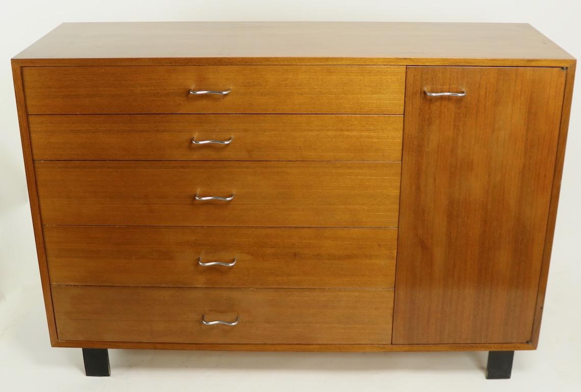 George Nelson Herman Miller Basic Series Cabinet Dresser In Good Condition In New York, NY