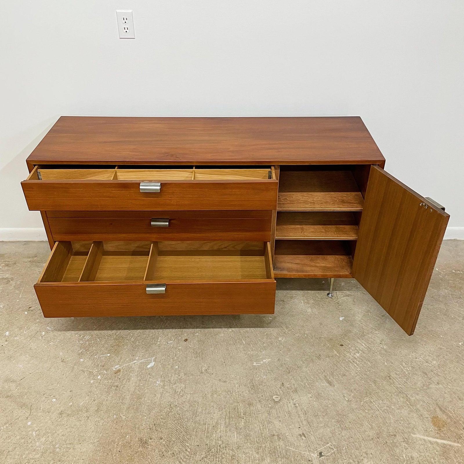 George Nelson, Herman Miller Dresser with Custom Thin Edge Legs In Good Condition In West Palm Beach, FL