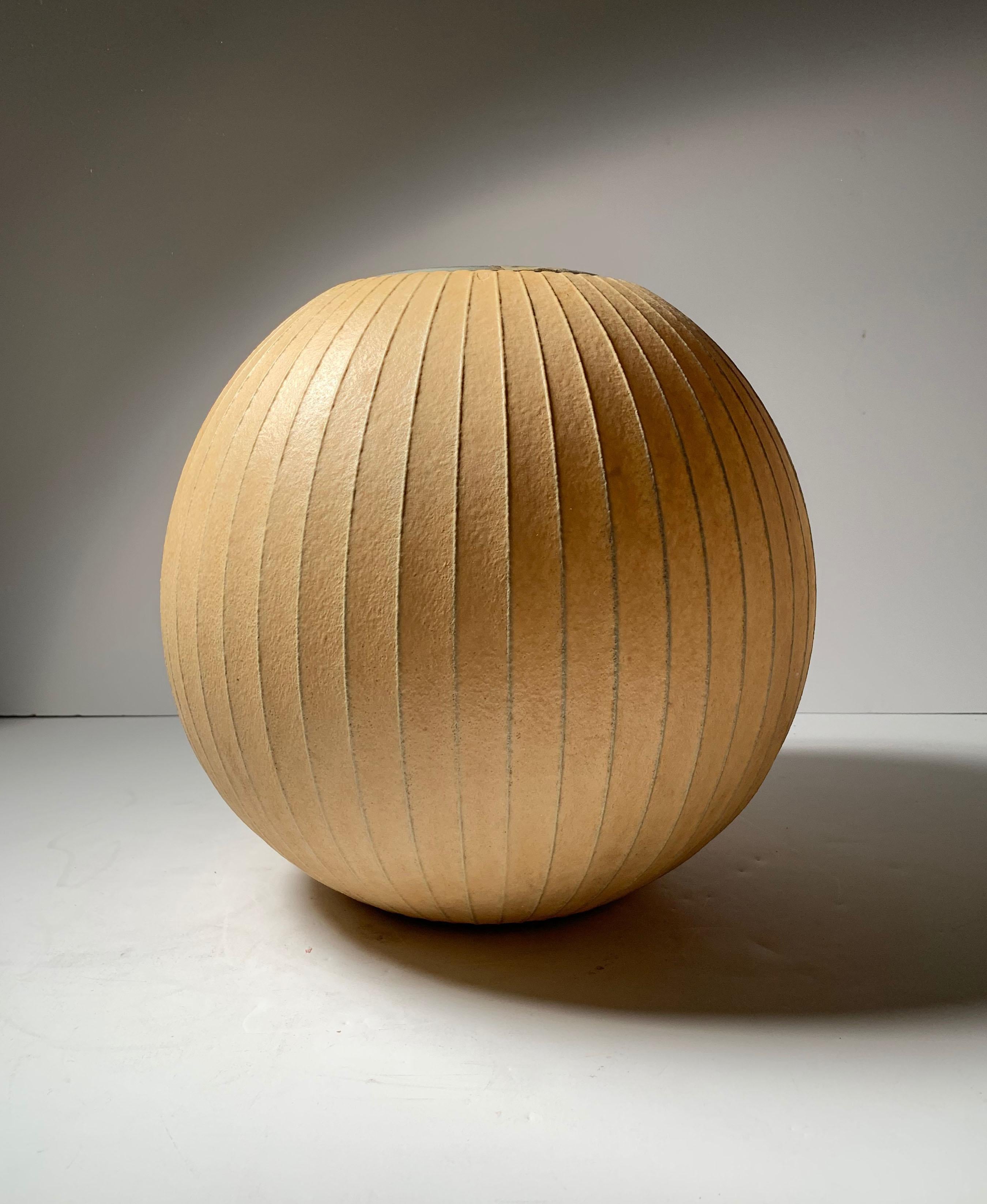 Lampe bulle sphérique suspendue George Nelson. La plus petite sphère. 12