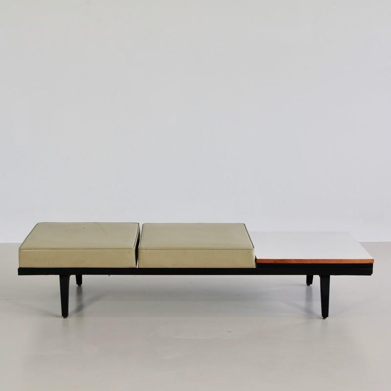 George Nelson Modular Contract Bench, Model 5993 In Good Condition In Berlin, Berlin