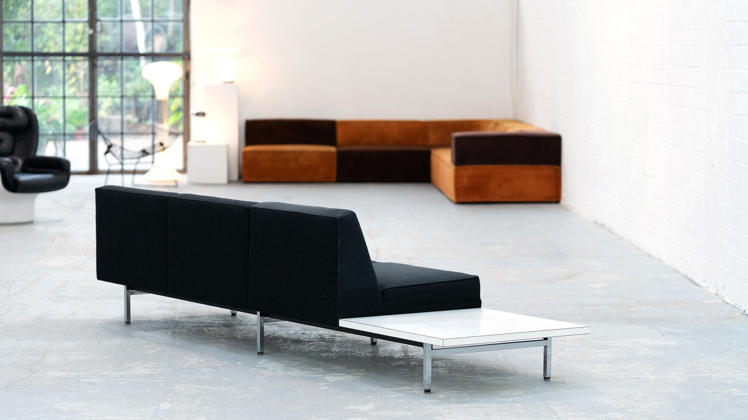 George Nelson, Modular Sofa and Table Seating System, 1966 for Herman Miller In Good Condition For Sale In Munster, NRW