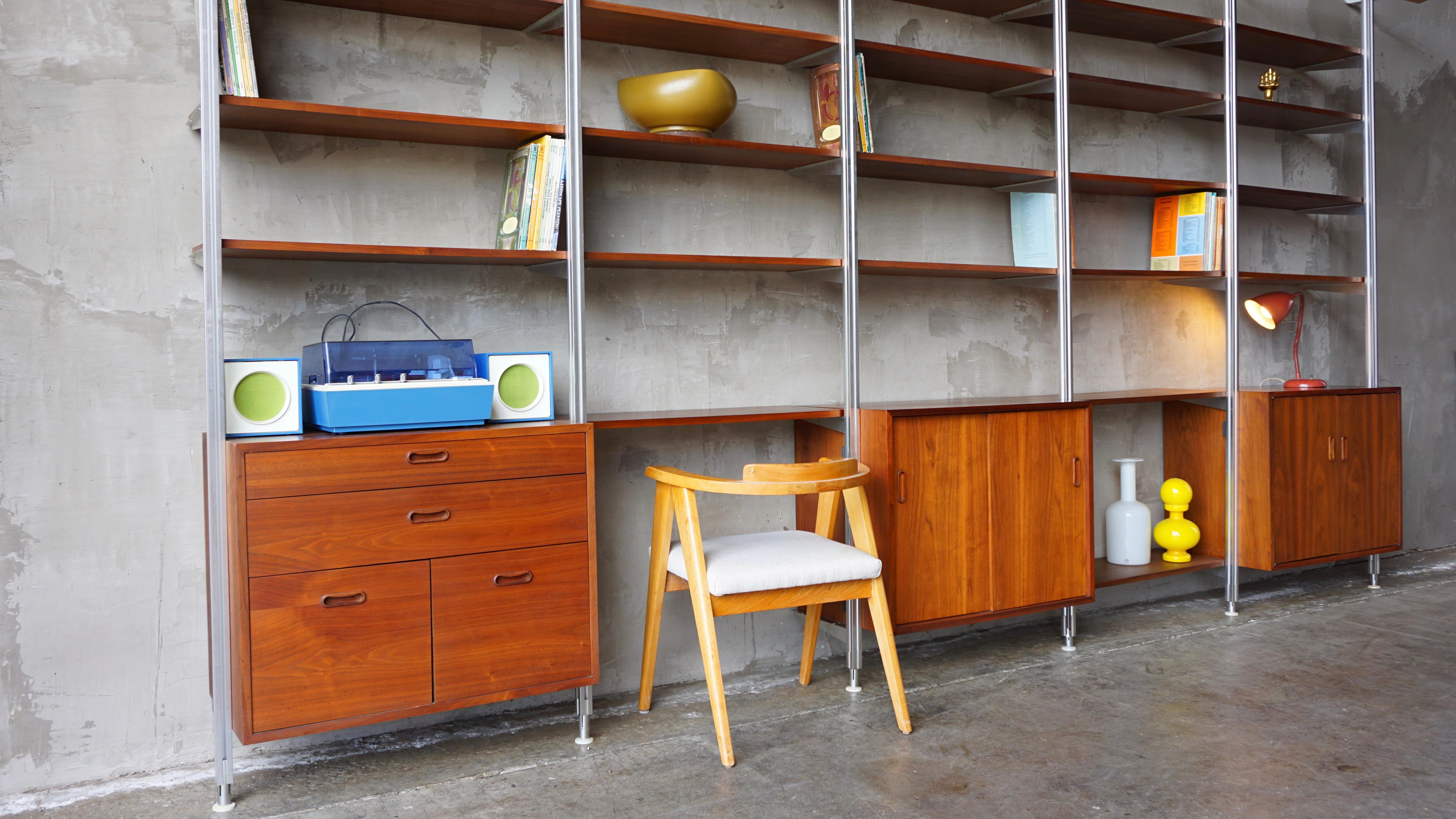 American George Nelson ‘Omni’ Shelving