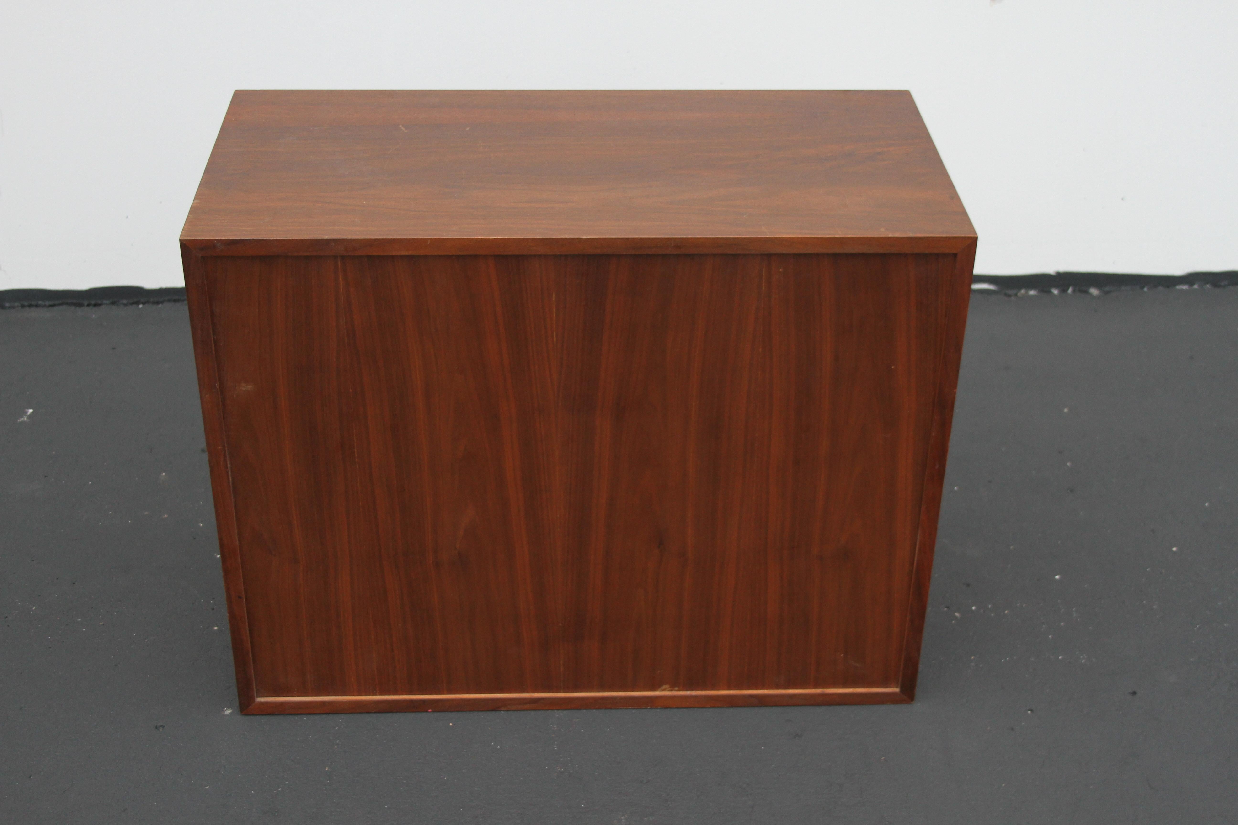 George Nelson - Omni System - Shelving or Wall Unit Walnut Cabinet Only - Parts en vente 1