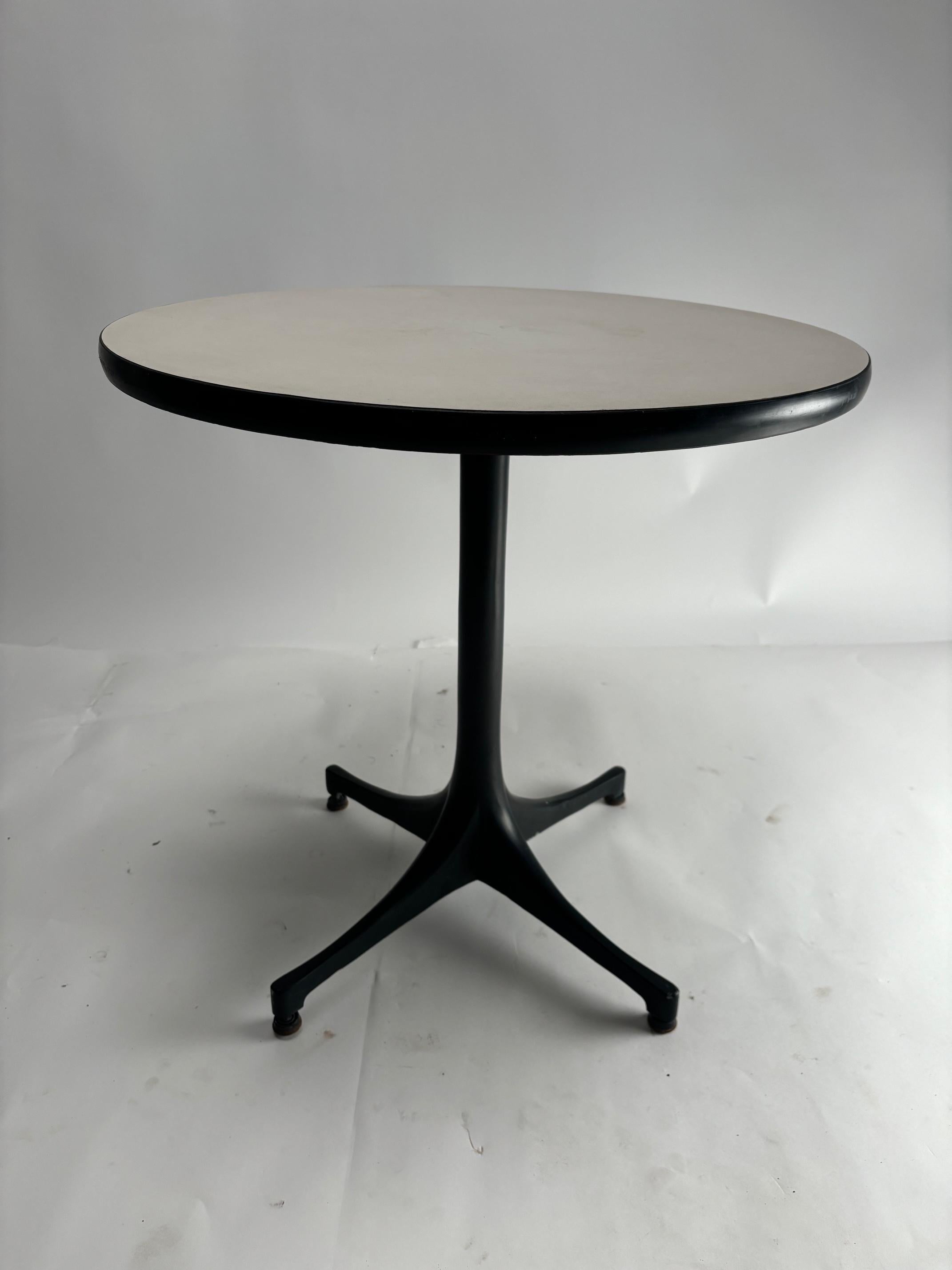 Ère spatiale George Nelson Pedestal Side Table for Herman Miller en vente