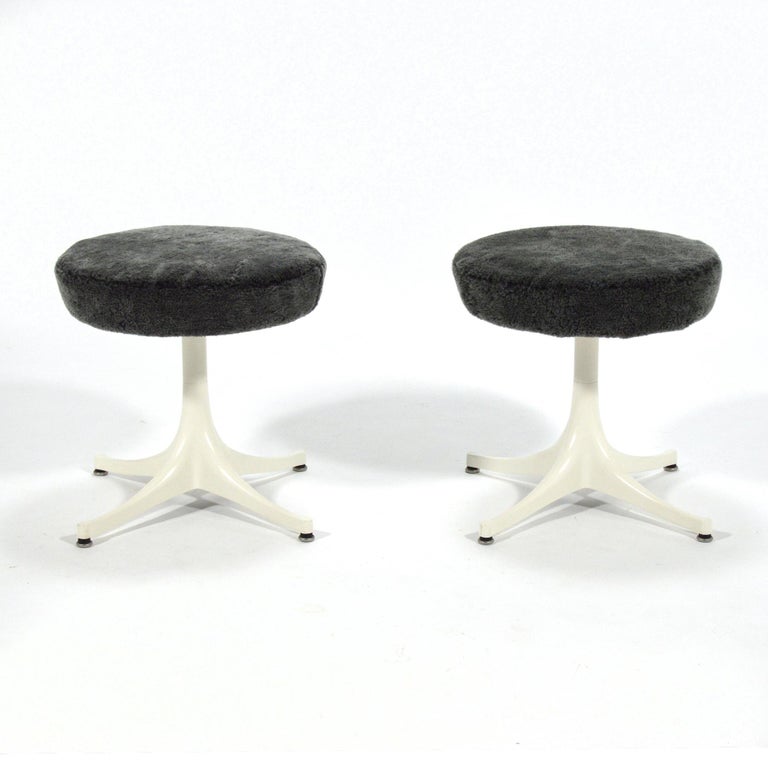 Nelson Pedestal Stools For Sale at 1stDibs
