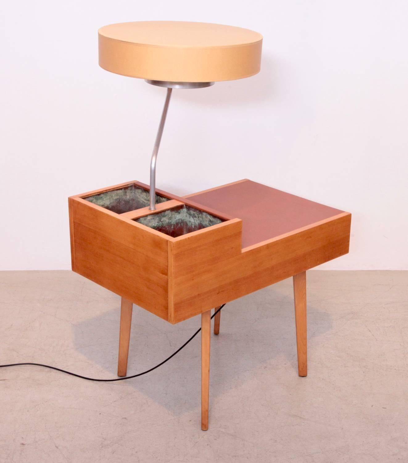 Mid-Century Modern George Nelson Planter and Lamp Table, Model 4634-L for Herman Miller