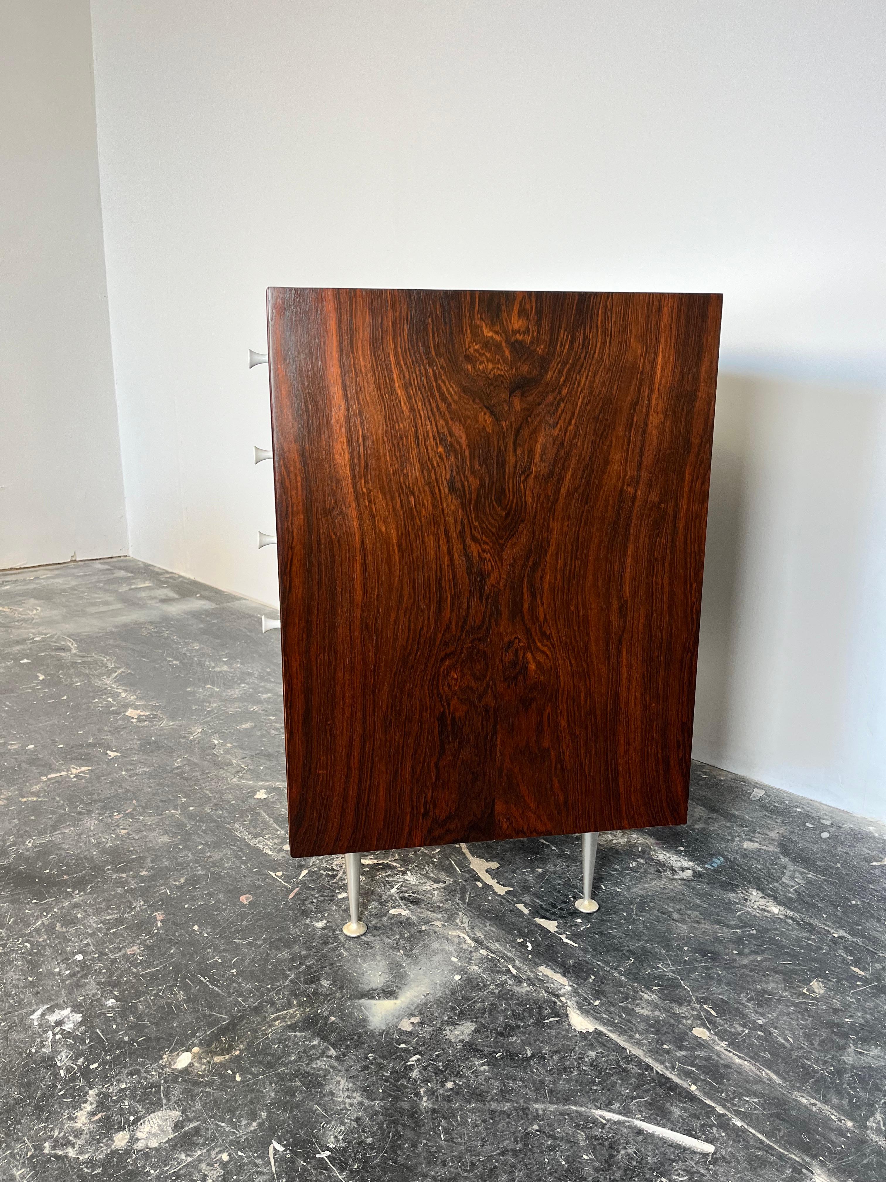 Americano Comò a 4 cassetti George Nelson Rosewood Thin Edge di Herman Miller #1 in vendita