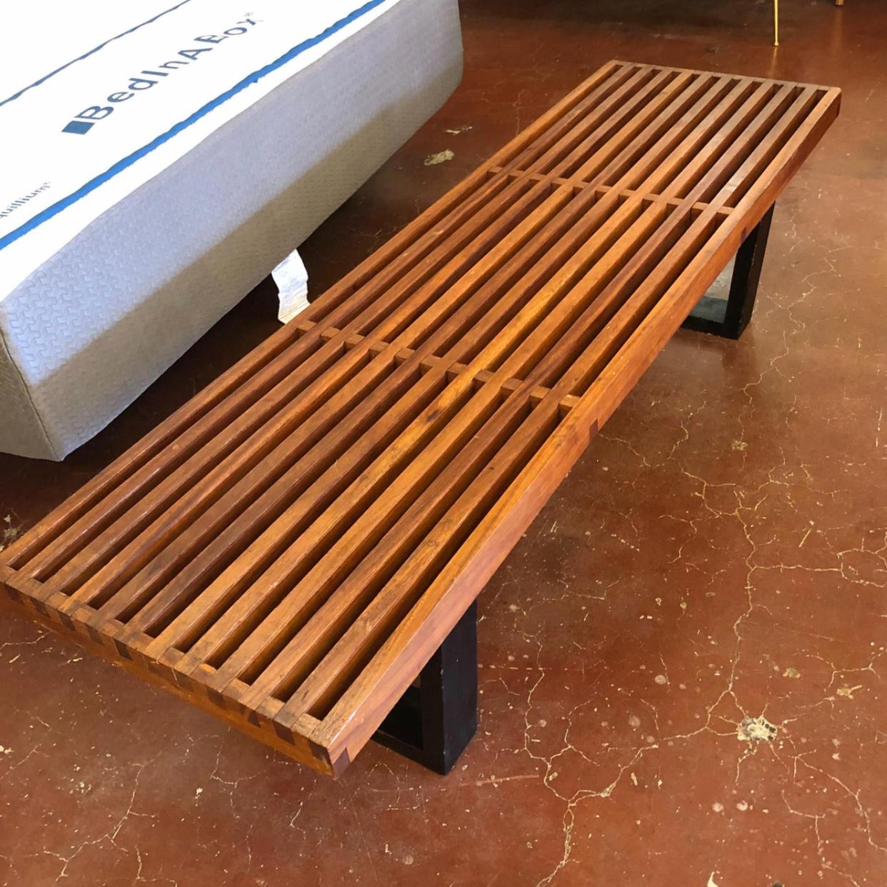 George Nelson Slat Bench with Exceptional Patina In Good Condition In Brooklyn, NY