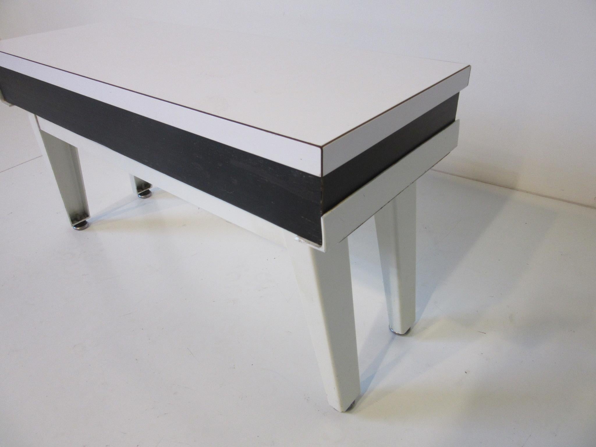 George Nelson Special Order Steel Frame Drink Side Table for Herman Miller In Good Condition In Cincinnati, OH