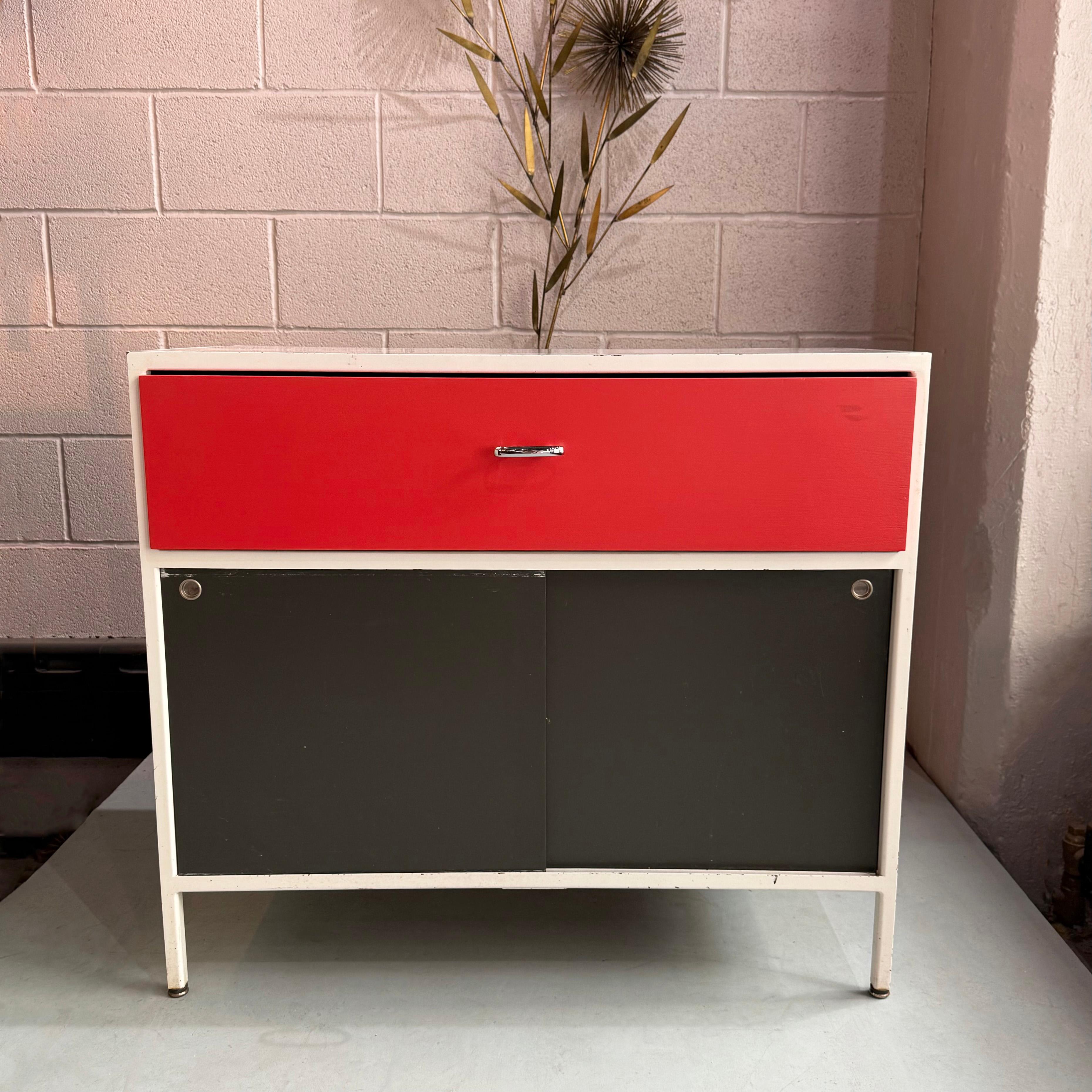 Armario con estructura de acero George Nelson Modelo 4036 Para Herman Miller Moderno de mediados de siglo en venta