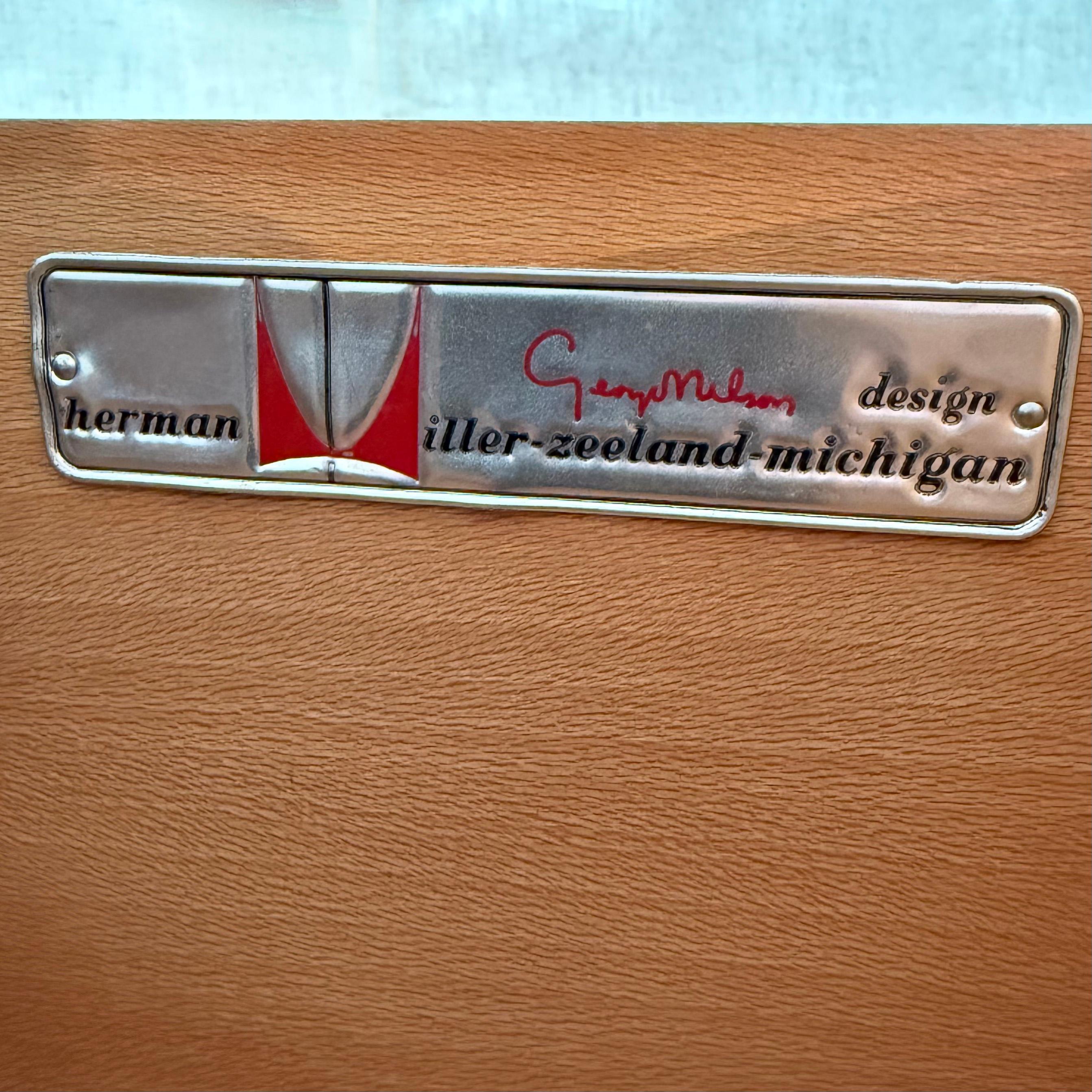 George Nelson Armadio con struttura in acciaio Modello 4036 Per Herman Miller in vendita 3