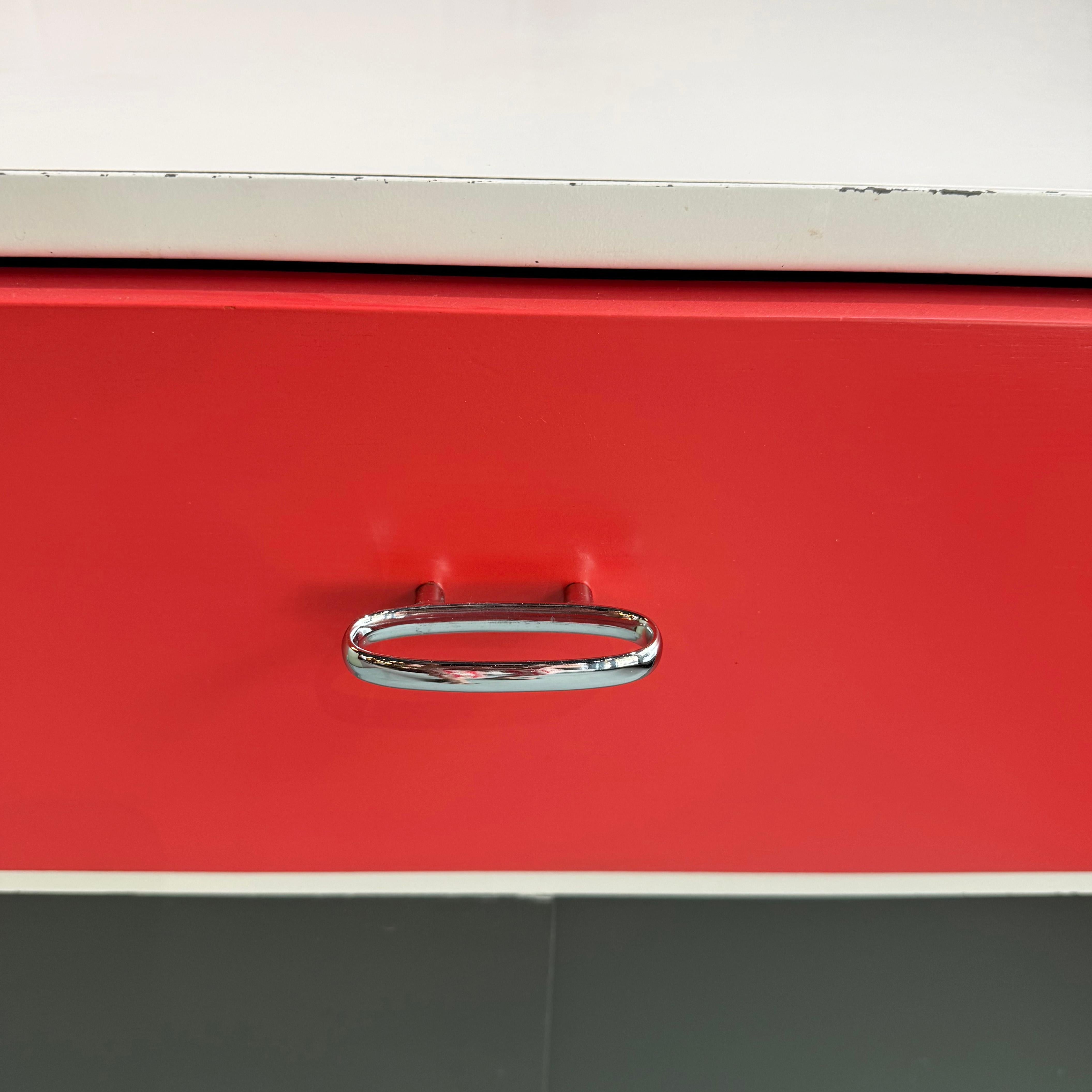 Armario con estructura de acero George Nelson Modelo 4036 Para Herman Miller Acero en venta