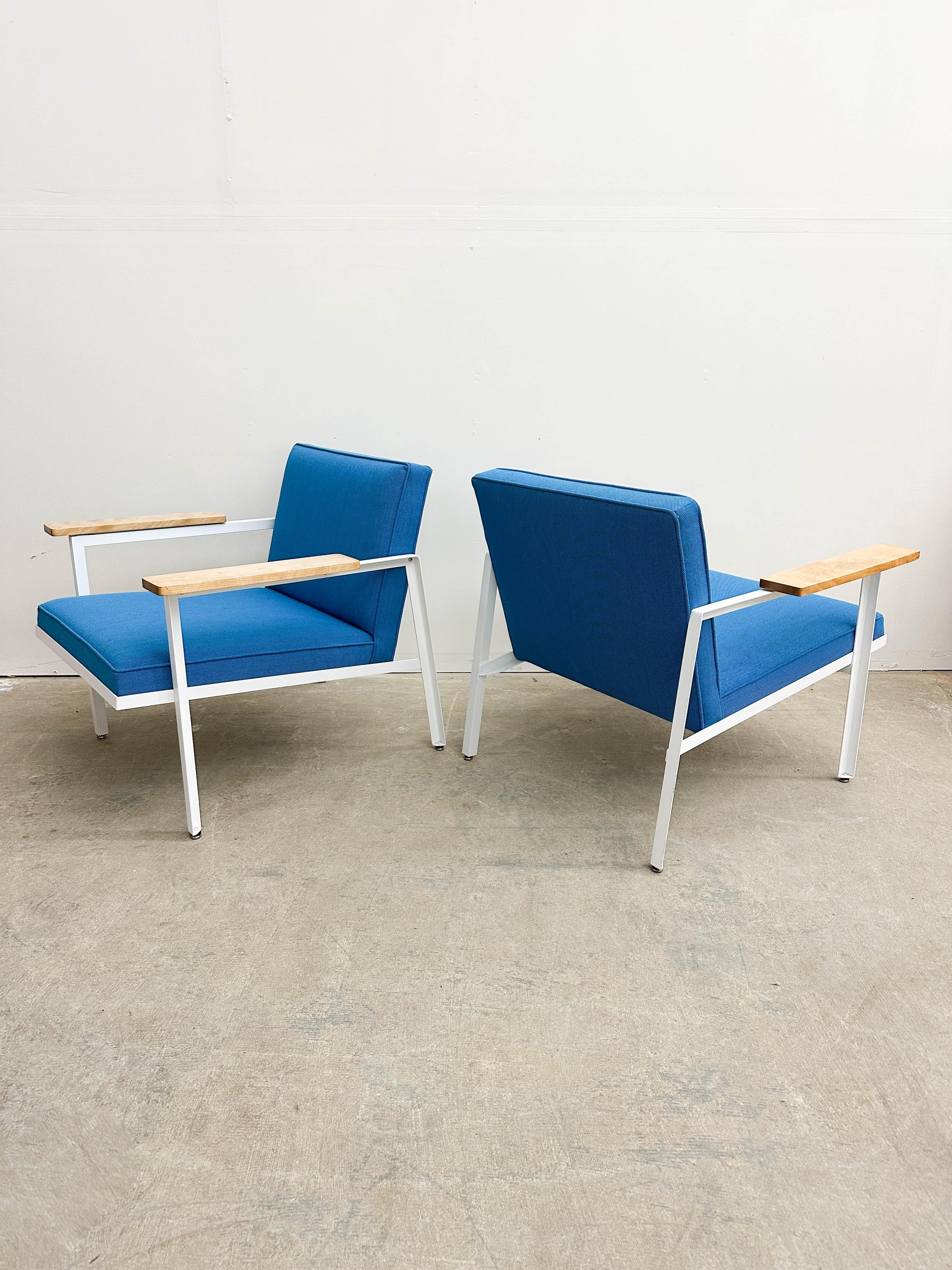 George Nelson Steelframe Lounge Chairs for Herman Miller For Sale 4