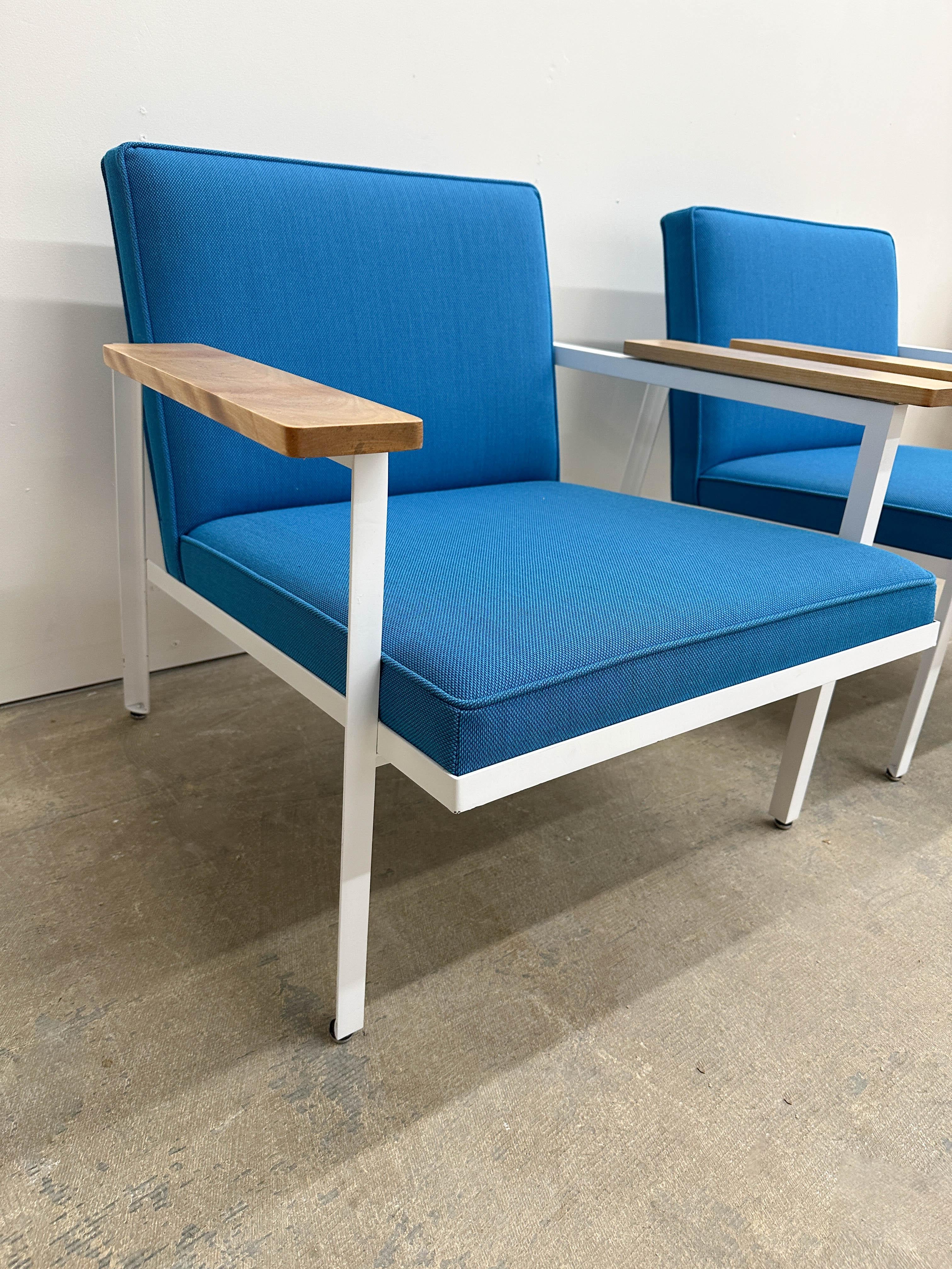 George Nelson Steelframe Lounge Chairs for Herman Miller For Sale 2