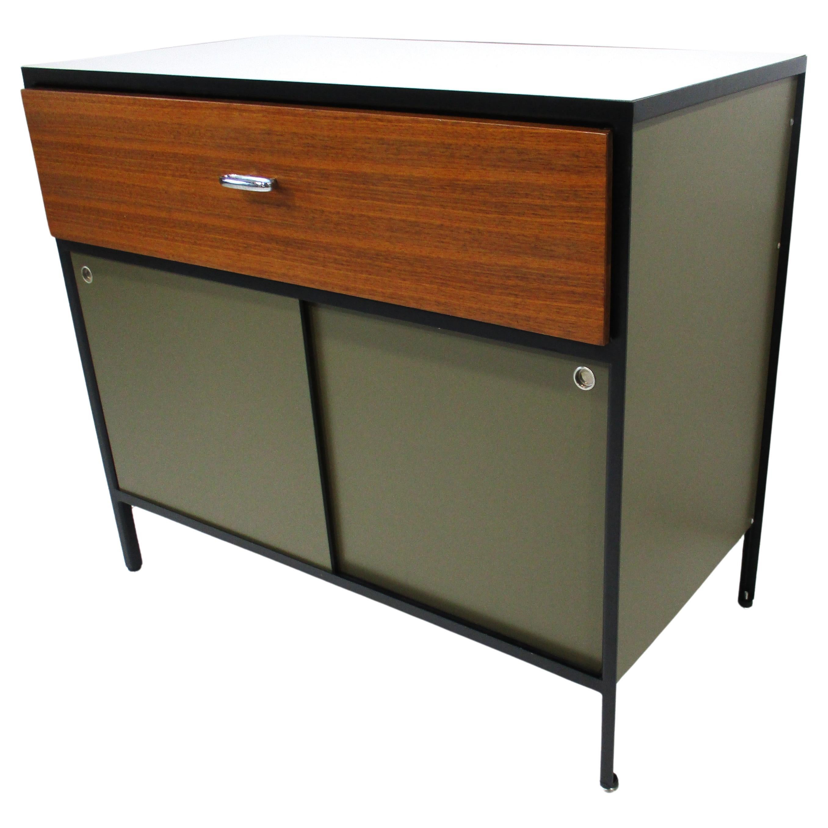 George Nelson Stahlrahmen-Kommode aus Nussbaumholz für Herman Miller