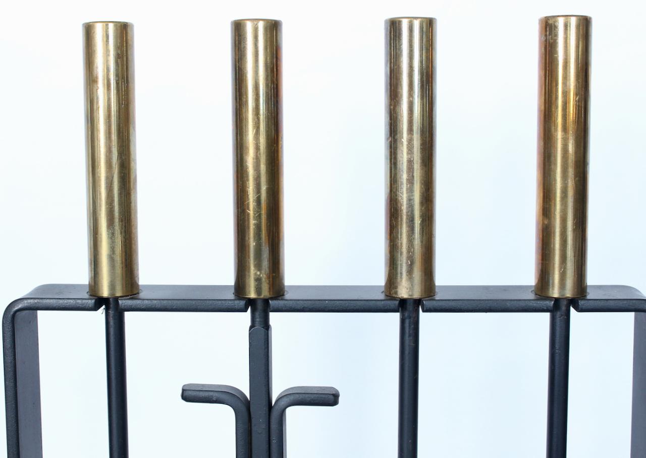 George Nelson Style Fünf Pieces Messing & Schwarz Gusseisen Fire Tool Set mit Stand im Angebot 3