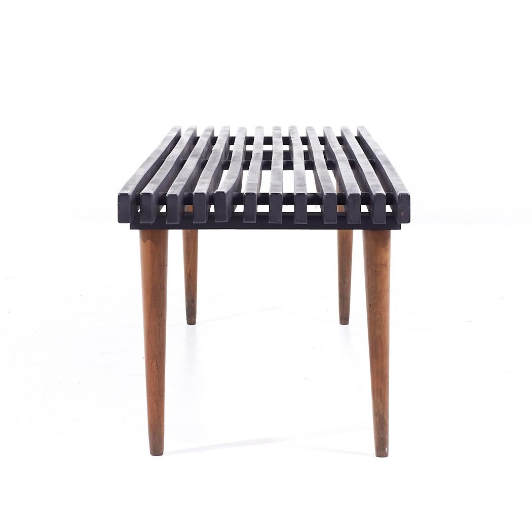 Banc à lattes noires du milieu du siècle dernier de style George Nelson Bon état - En vente à Countryside, IL