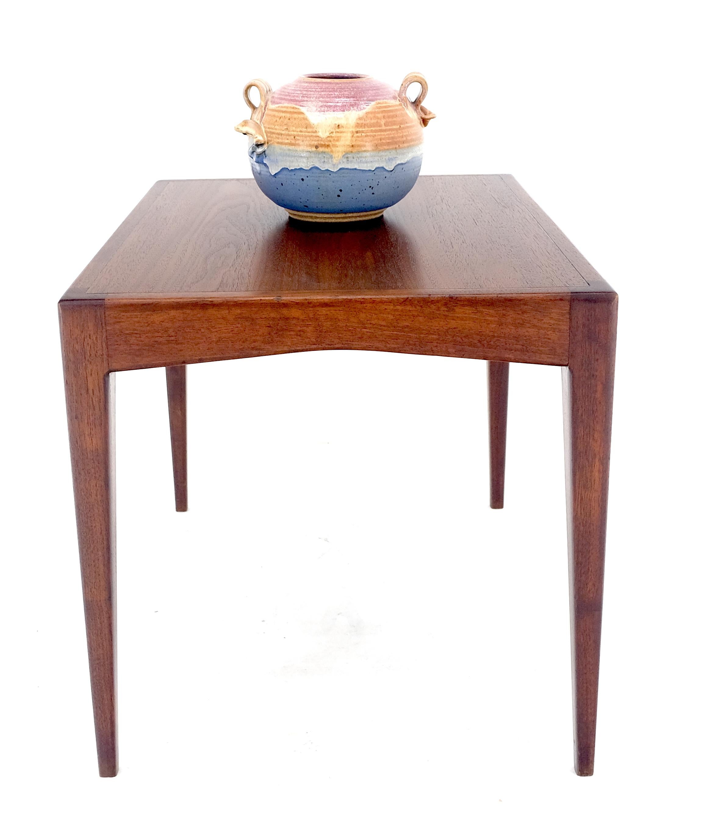 George Nelson Style Mid Century Modern Walnut Side End Table on Tapered Leg MINT For Sale 5