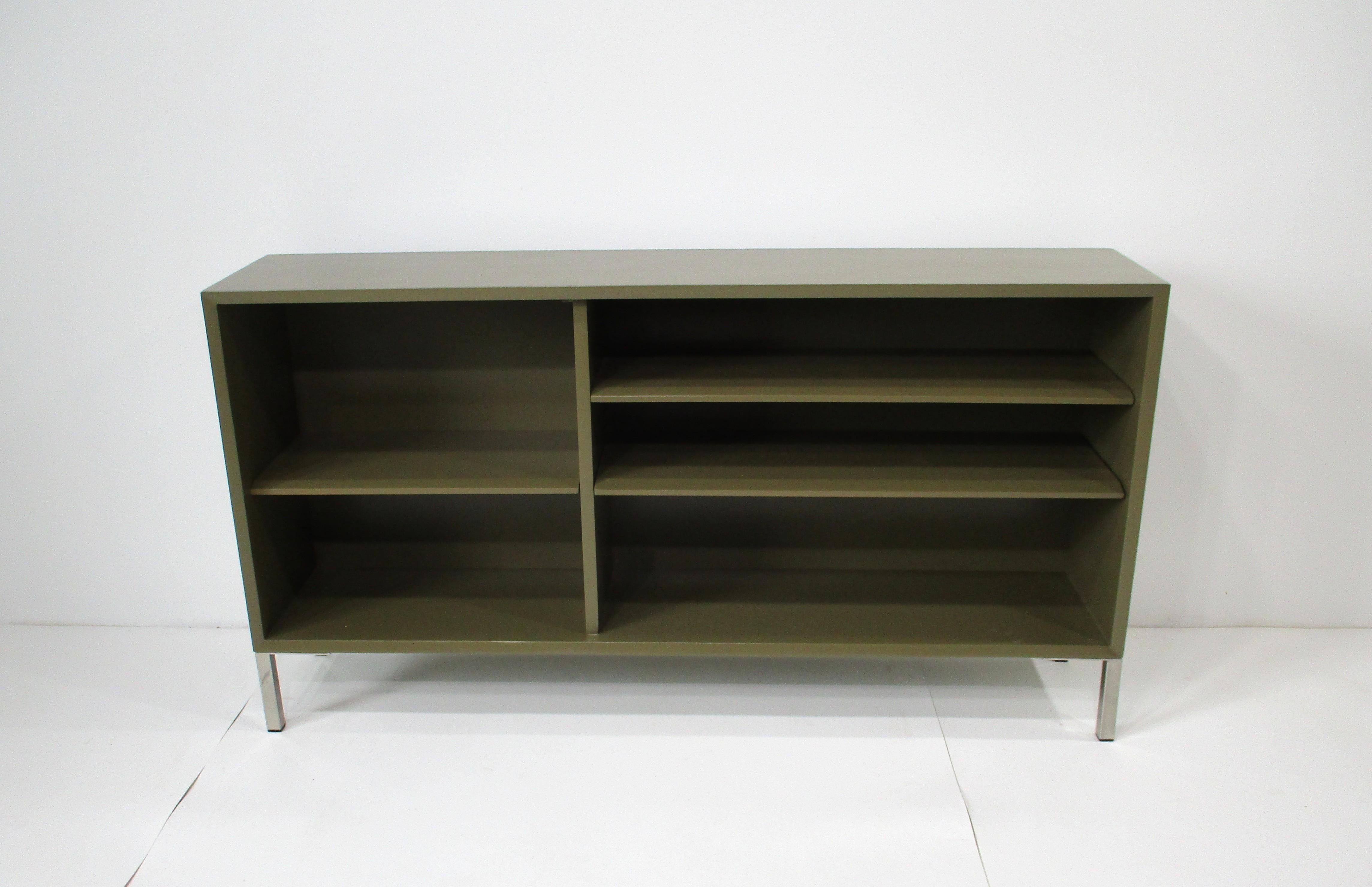 George Nelson Styled Mid Century Bookcase en venta 2