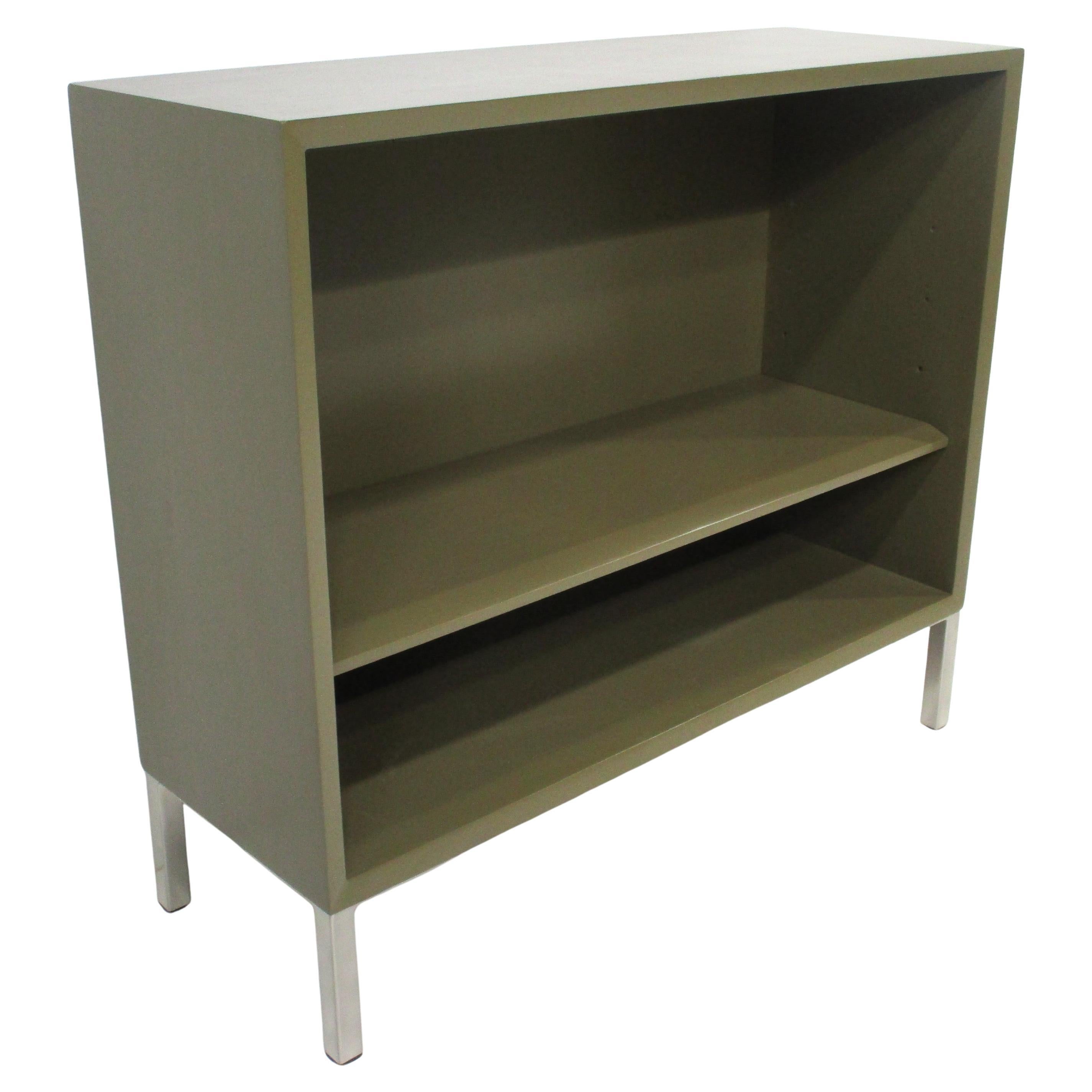 George Nelson Styled Mid Century Bookcase en venta