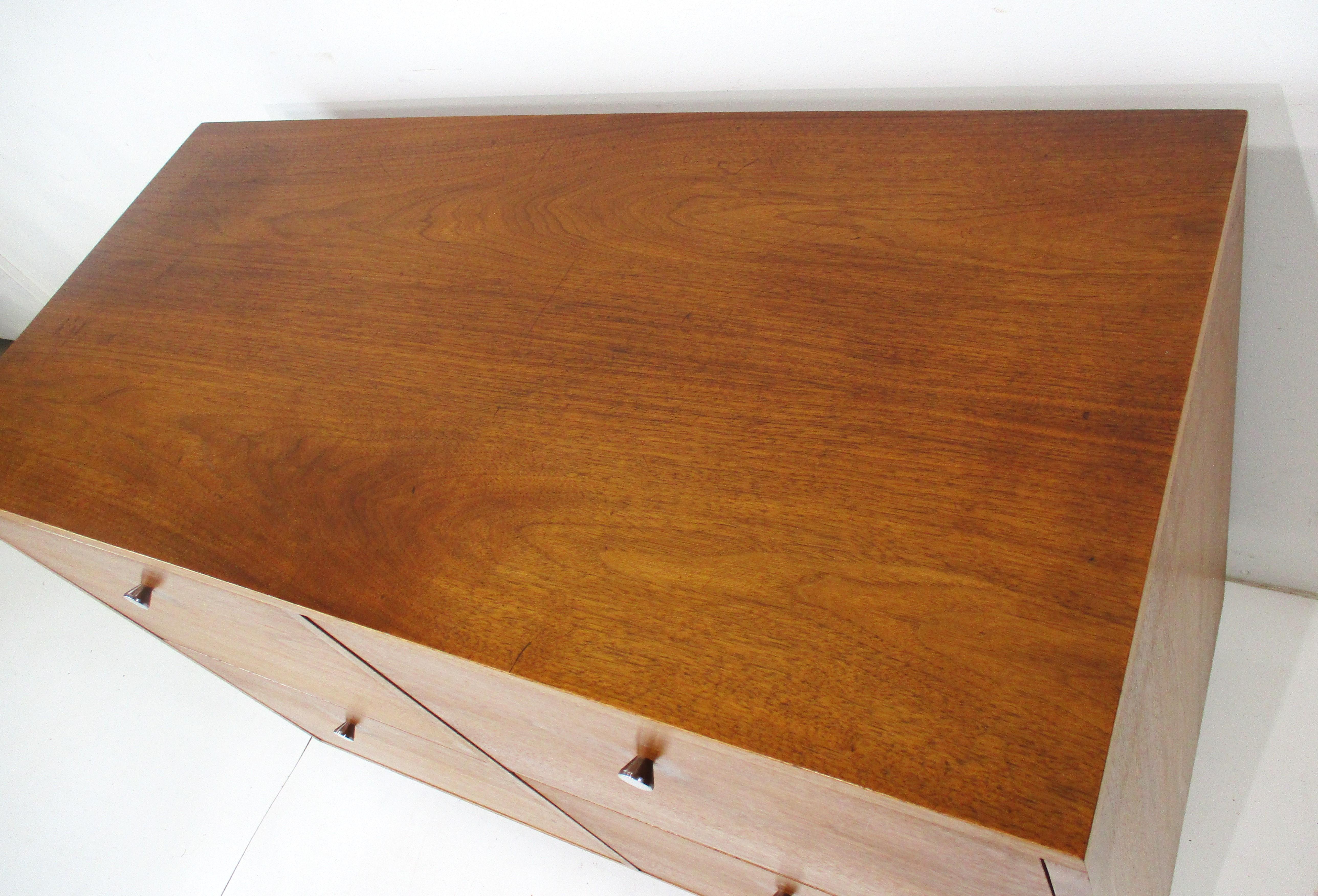 George Nelson Styled Walnut Mid Century Credenza / File Cabinet For Sale 3