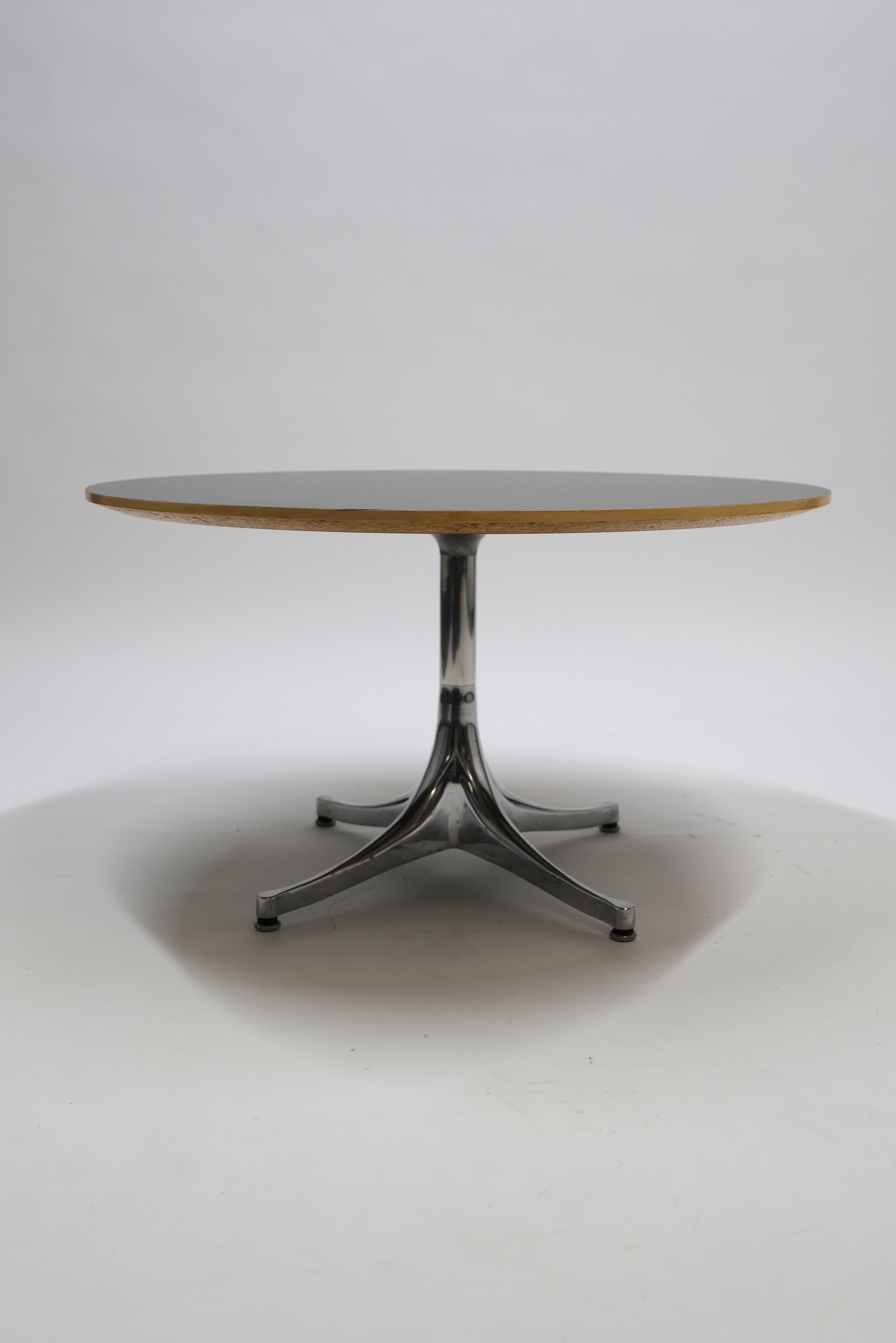 Cocktailtisch mit Swag-Beinen von George Nelson für Herman Miller (amerikanisch) im Angebot