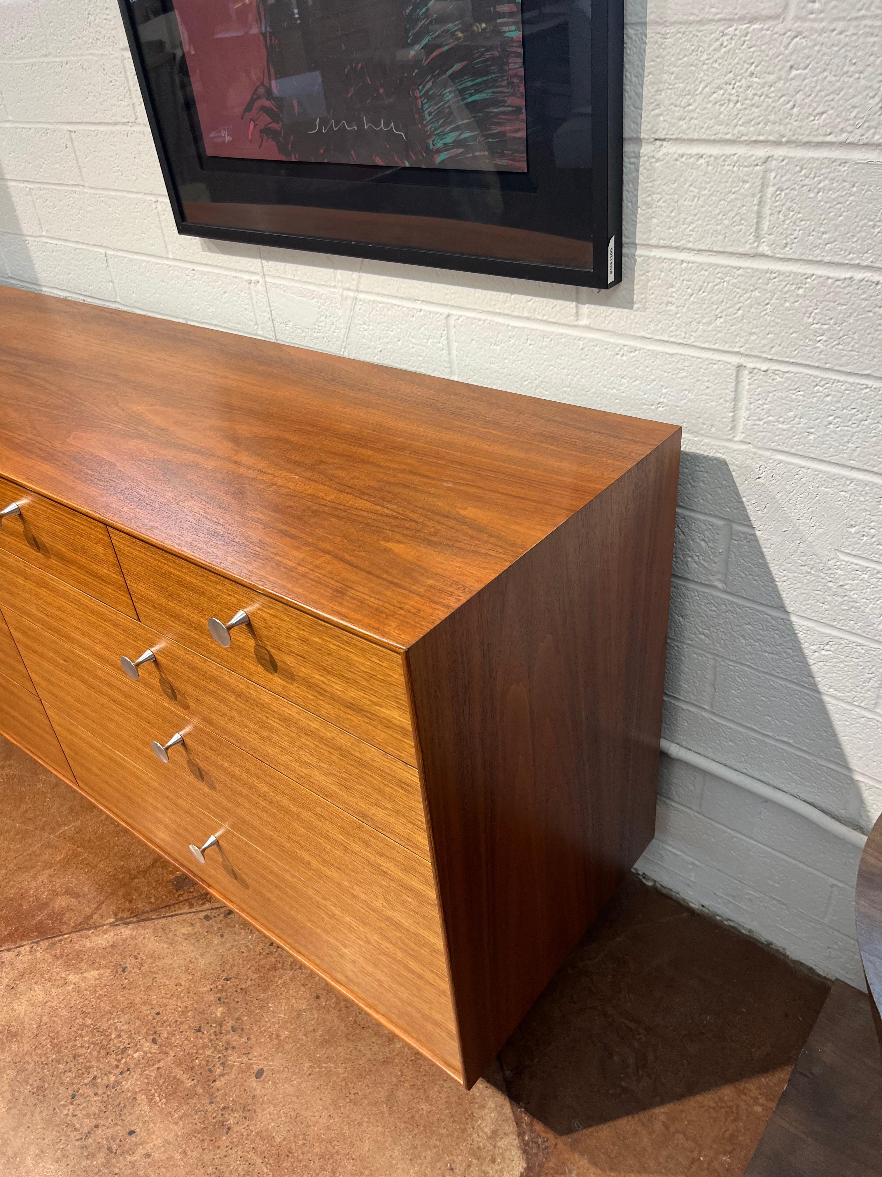 George Nelson Thin Edge 10 Drawer dresser for Herman Miller In Good Condition For Sale In Phoenix, AZ