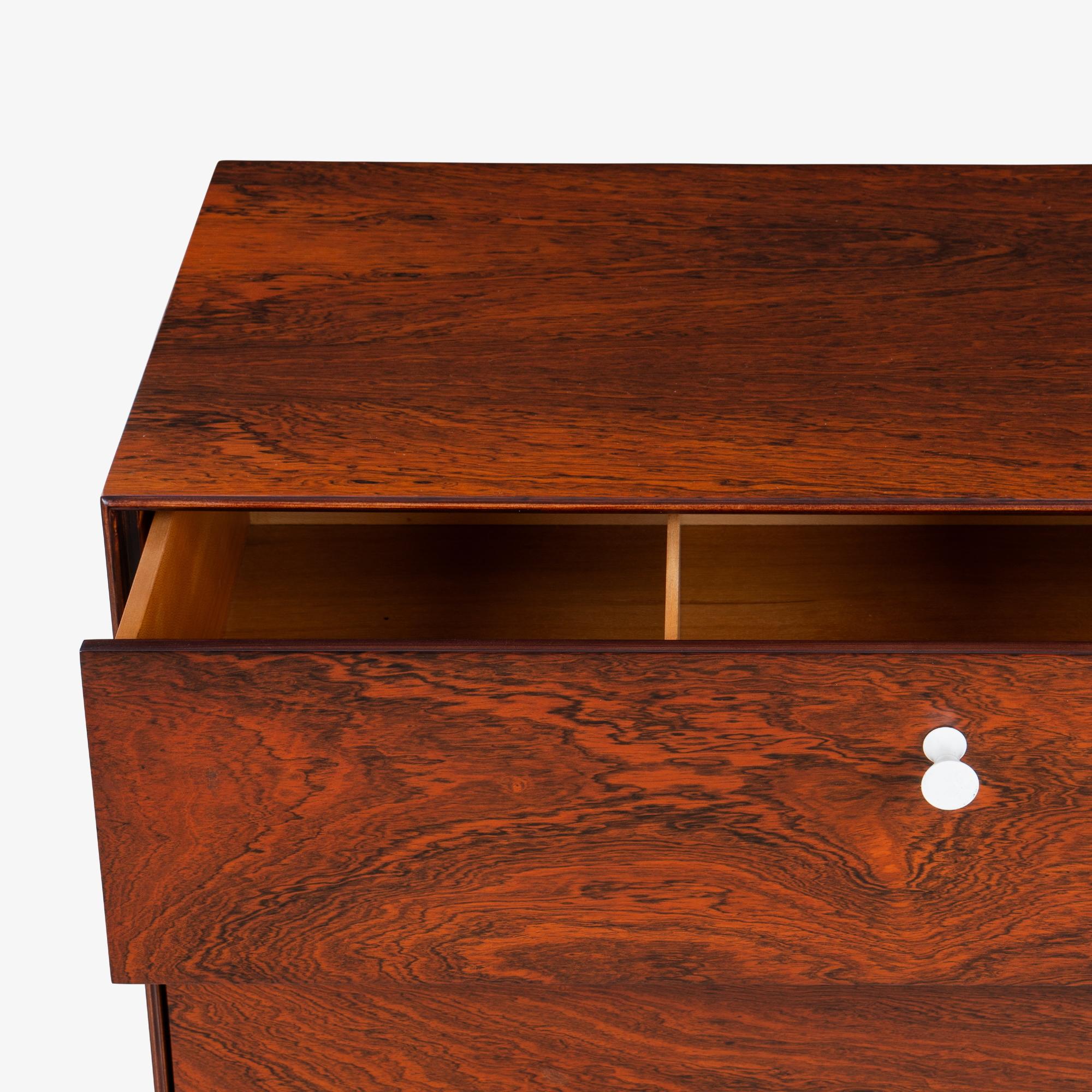 George Nelson Thin Edge Dresser in Rosewood & Porcelain by Herman Miller For Sale 1