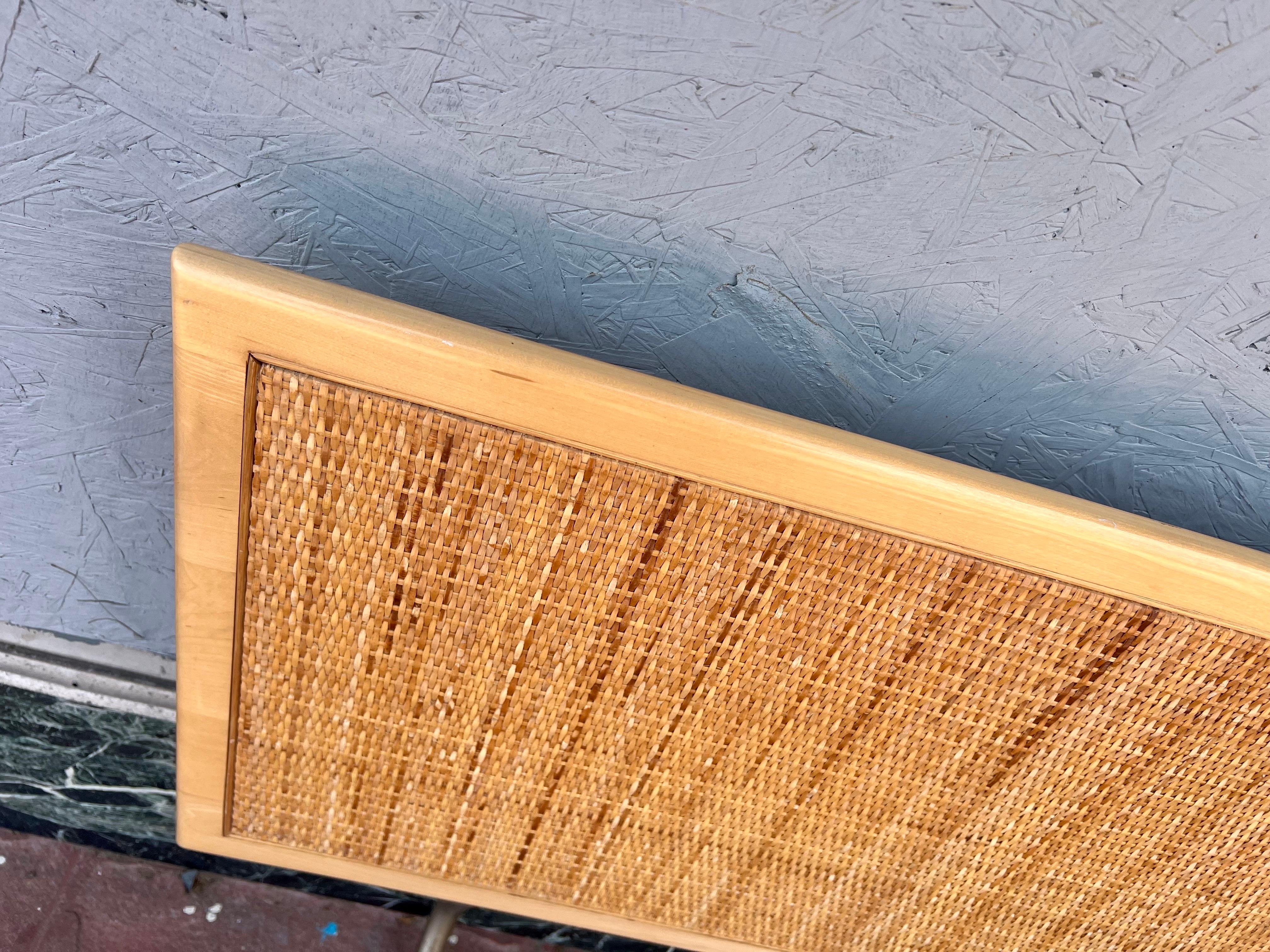 Rotin George Nelson Thin Edge Floating Queen Headboard for Herman Miller (Tête de lit flottante à bord fin pour Herman Miller) en vente