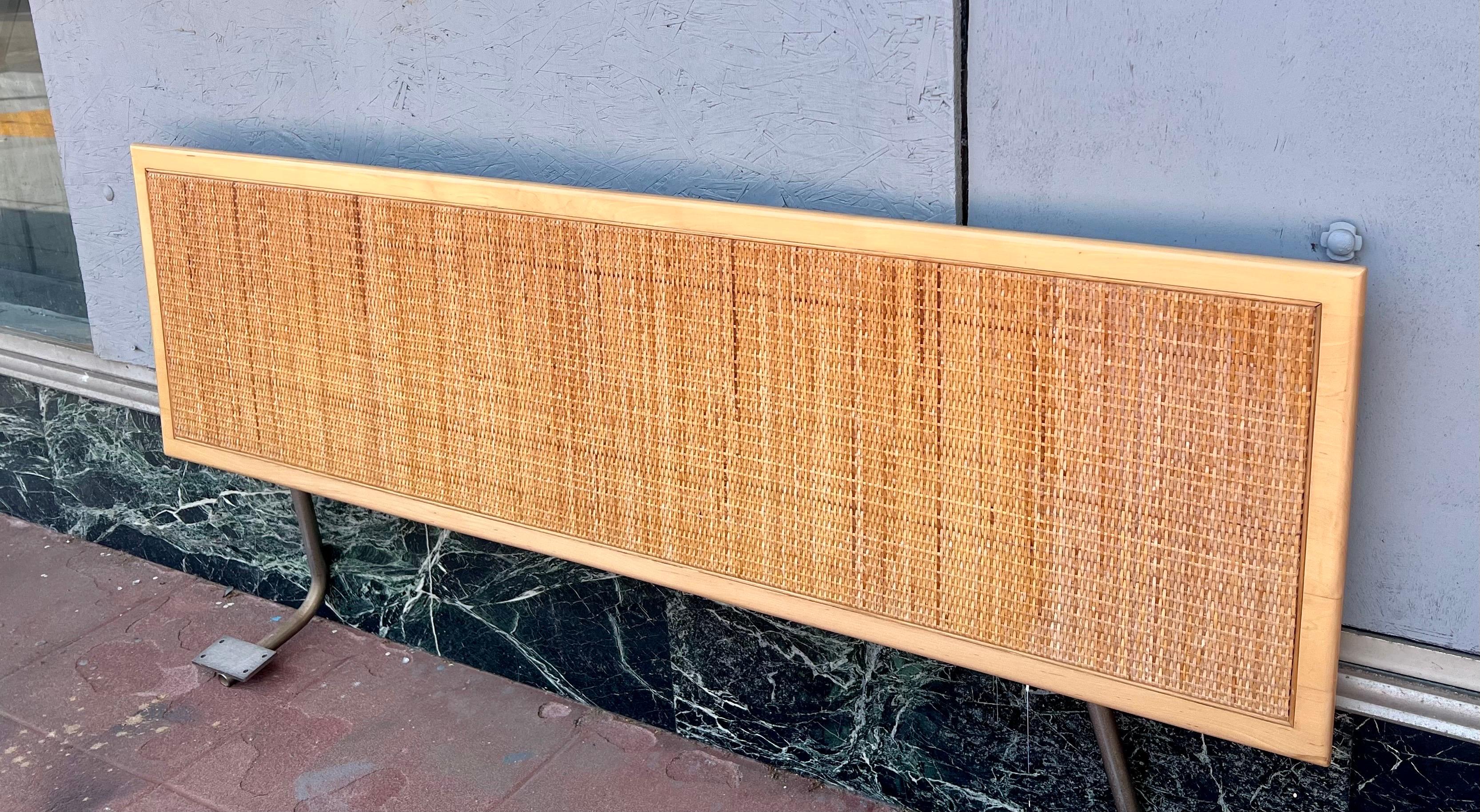 George Nelson Thin Edge Floating Queen Headboard for Herman Miller (Tête de lit flottante à bord fin pour Herman Miller) en vente 1