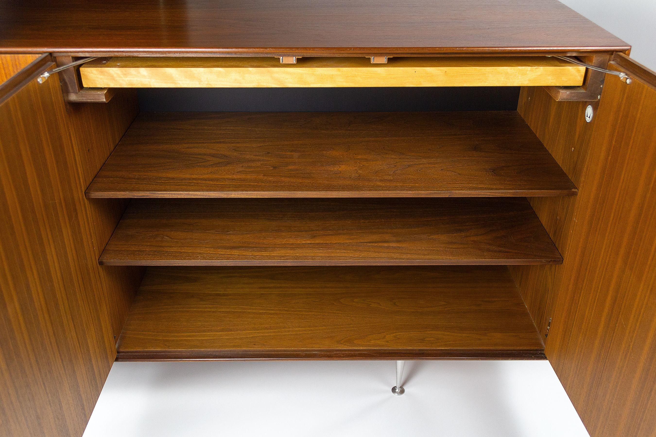 George Nelson Thin Edge Server in Walnut for Herman Miller, 1950s For Sale 6