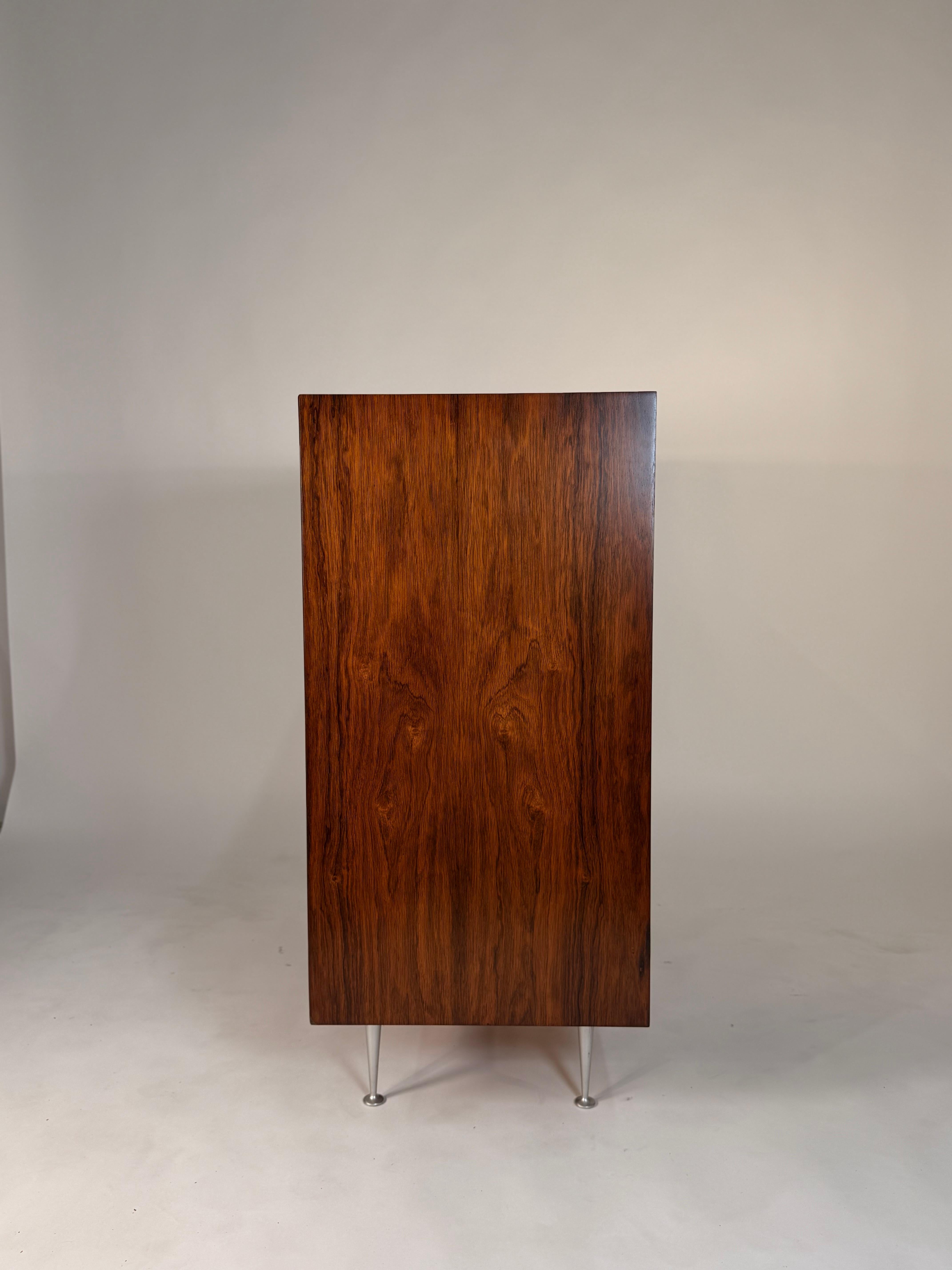Cómoda alta George Nelson de borde fino en palisandro de Herman Miller Norteamericano en venta
