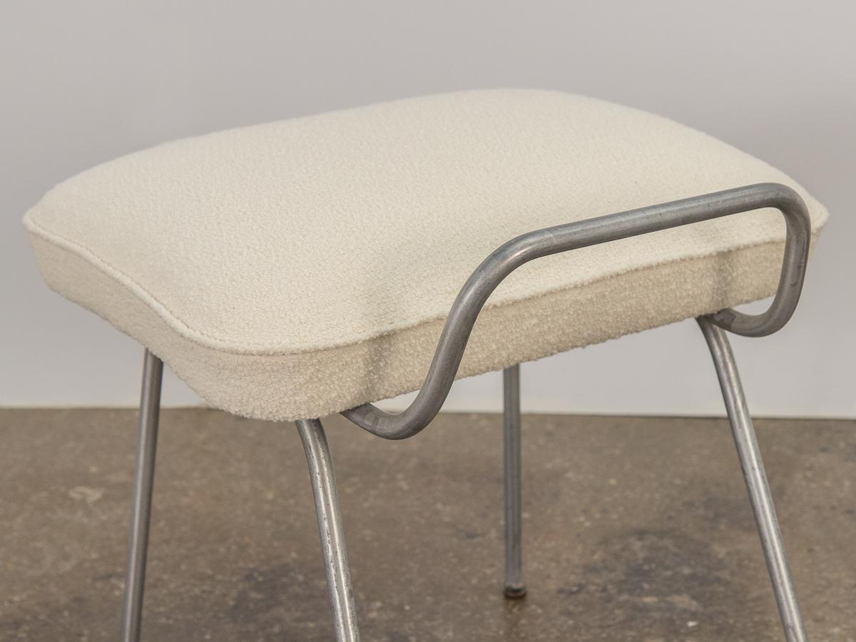 20ième siècle Tabouret de coiffeuse George Nelson en vente