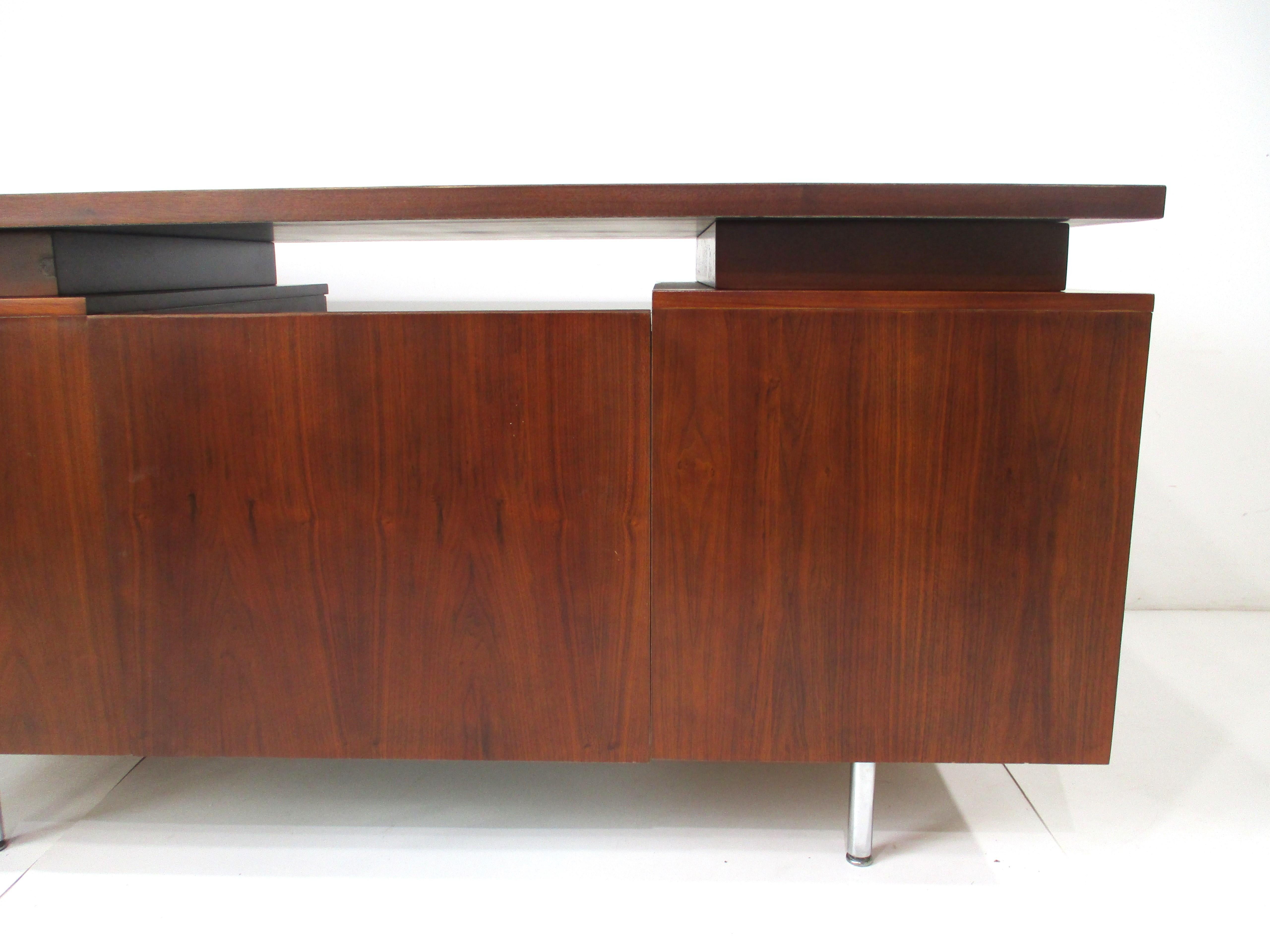 George Nelson Walnut Executive Desk by Herman Miller   8