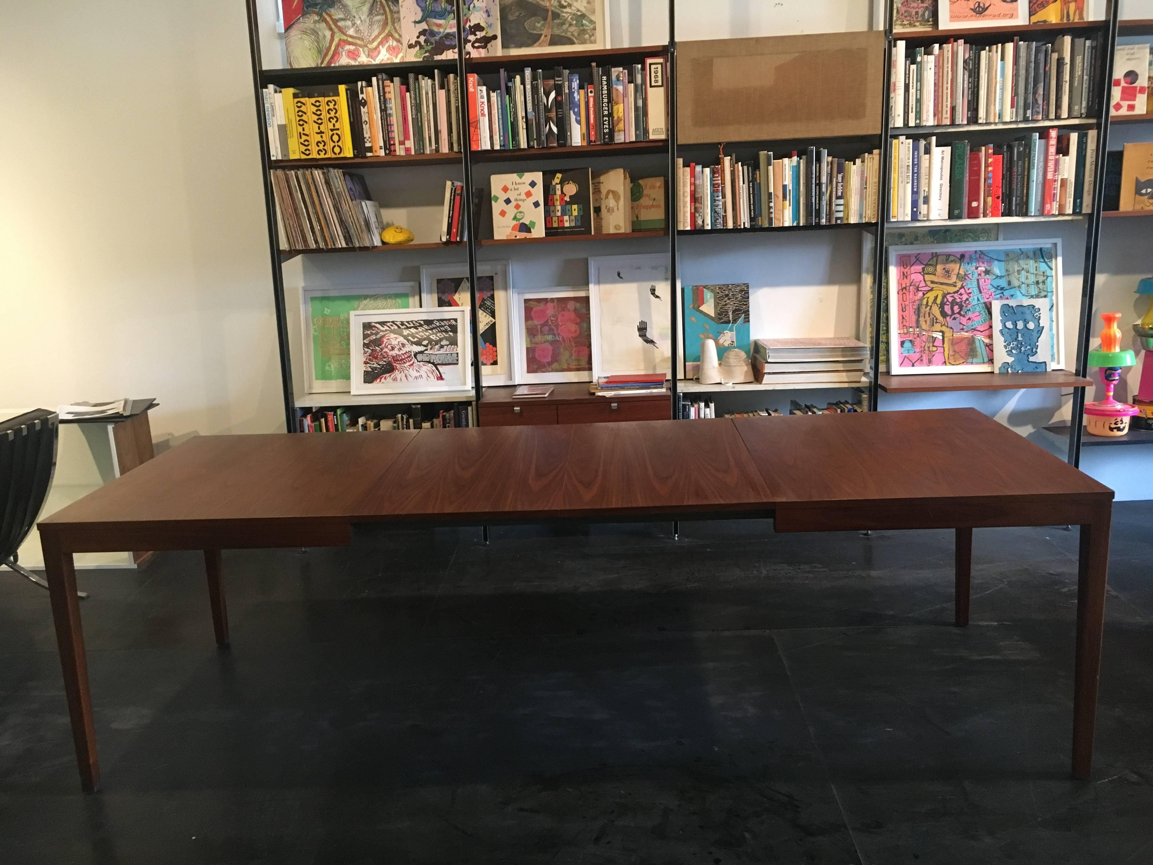 George Nelson Walnut Extension Dining Table, Herman Miller, 1950 In Excellent Condition In Brooklyn, NY