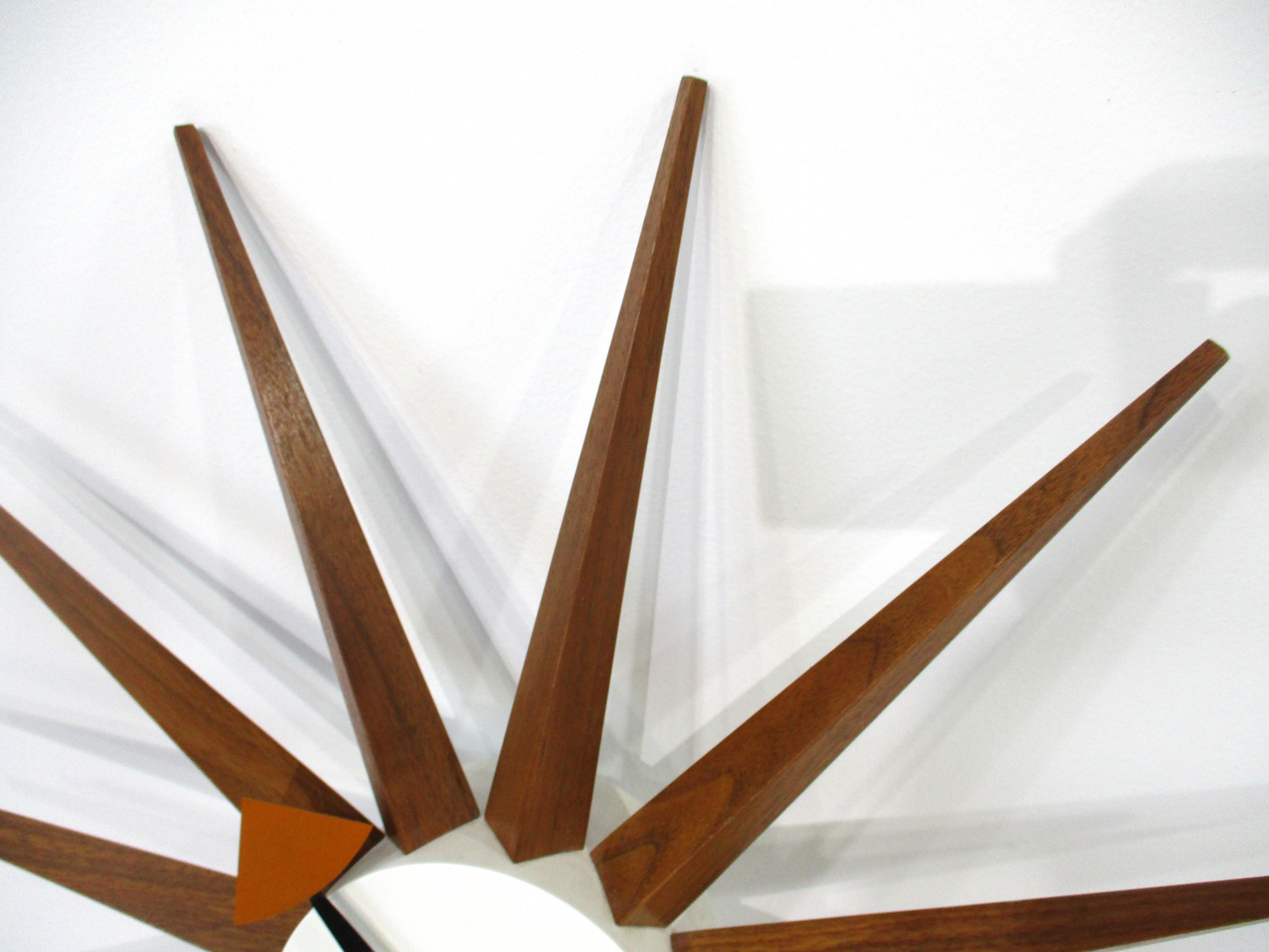 George Nelson Walnut Spike Clock by Howard Miller In Good Condition For Sale In Cincinnati, OH