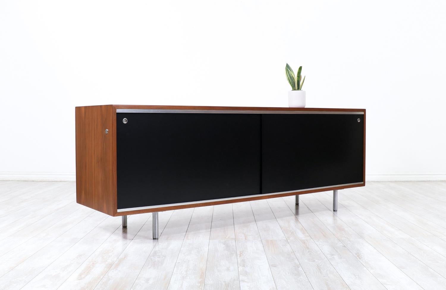 George Nelson Walnut & Stainless Steel Credenza for Herman Miller In Excellent Condition In Los Angeles, CA