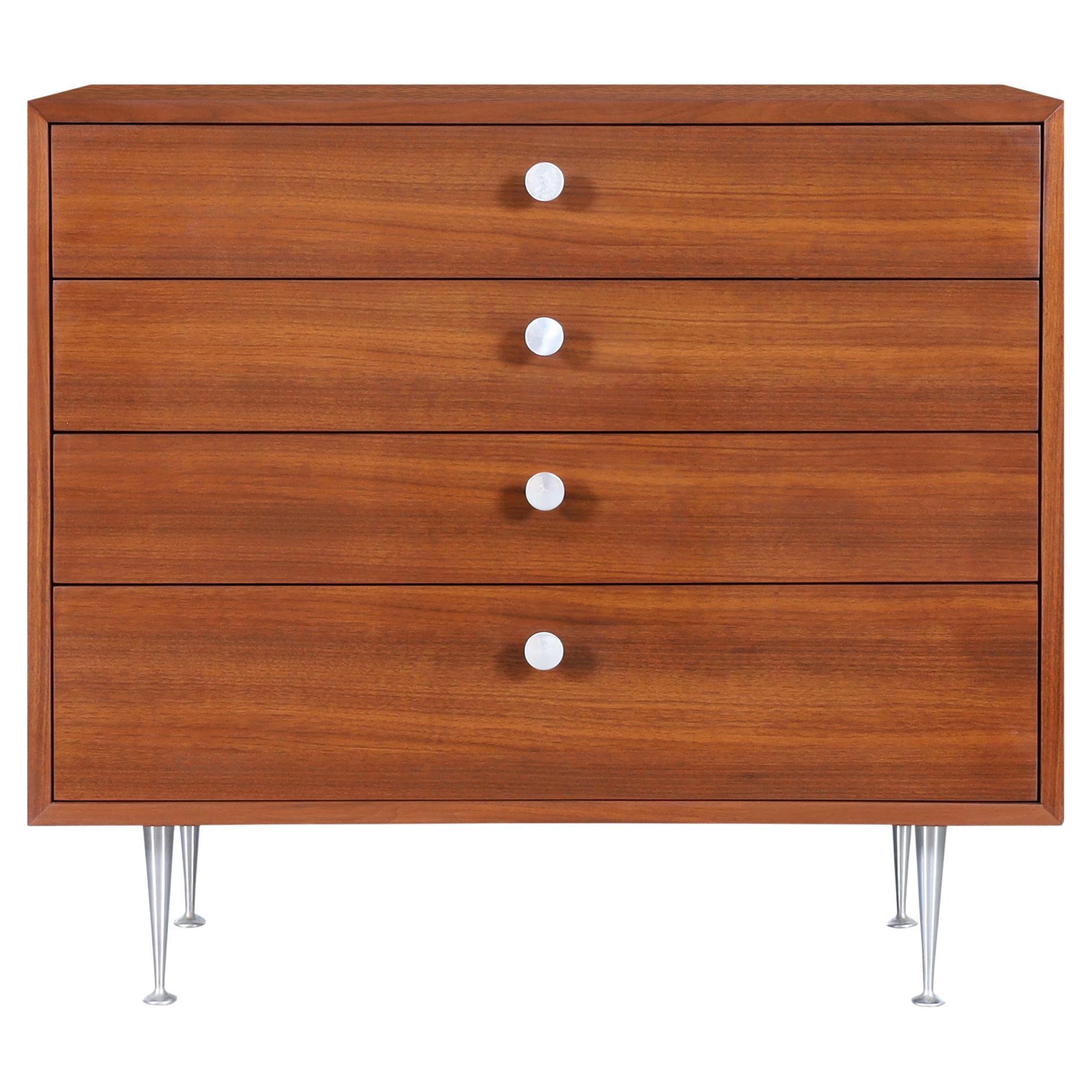 Cómoda de borde fino de nogal George Nelson para Herman Miller en venta